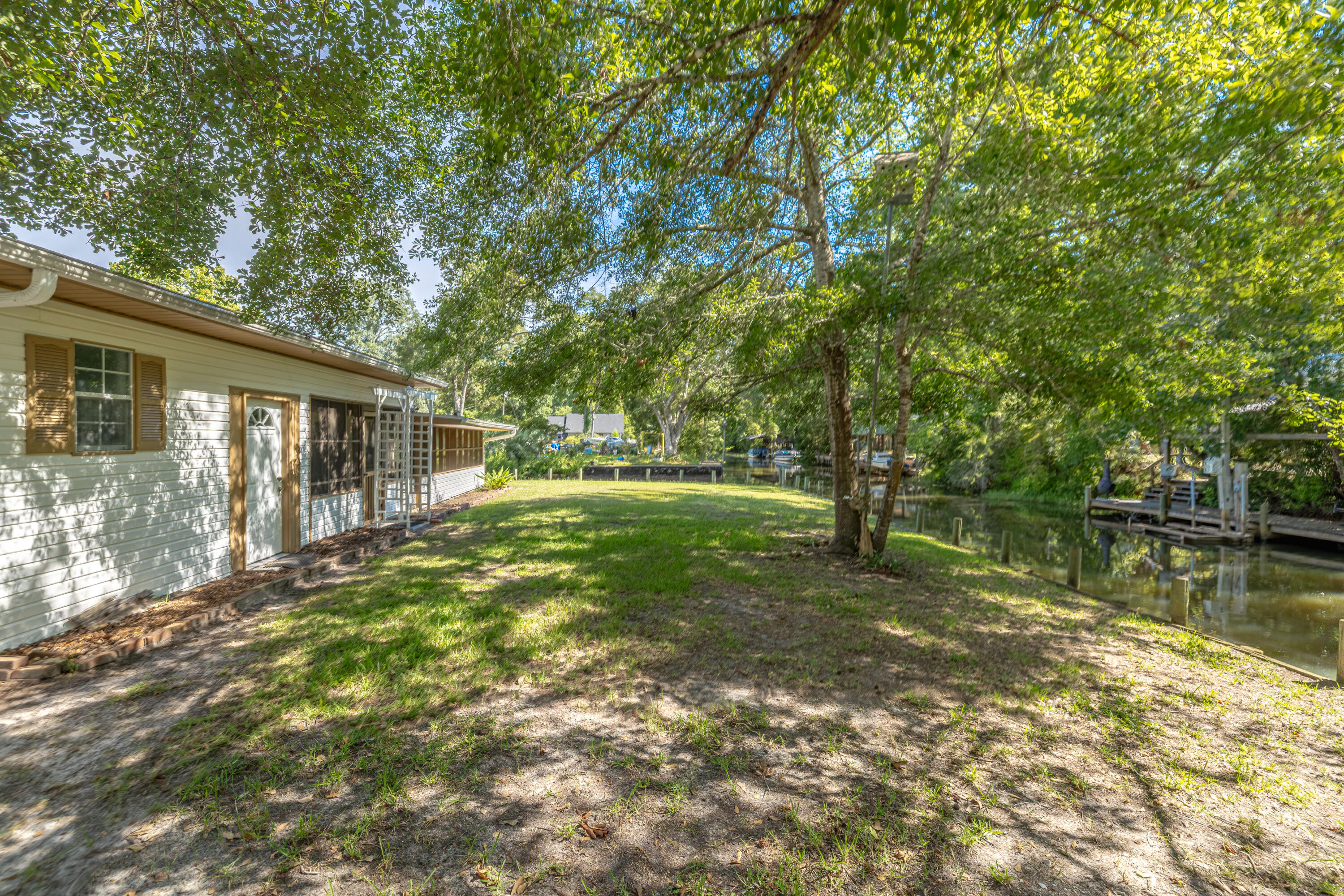 151 Swamp Haven Road Vernon FL 32462