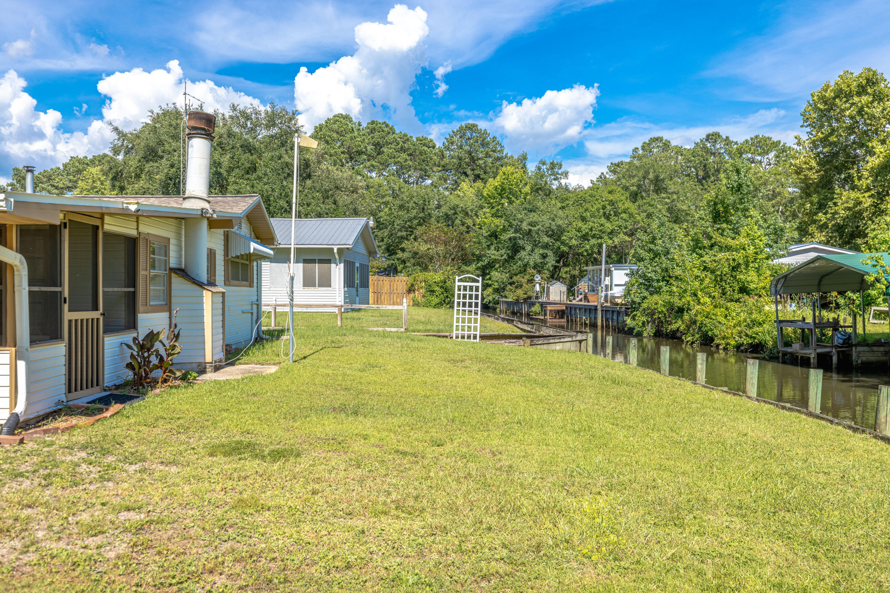 151 Swamp Haven Road Vernon FL 32462