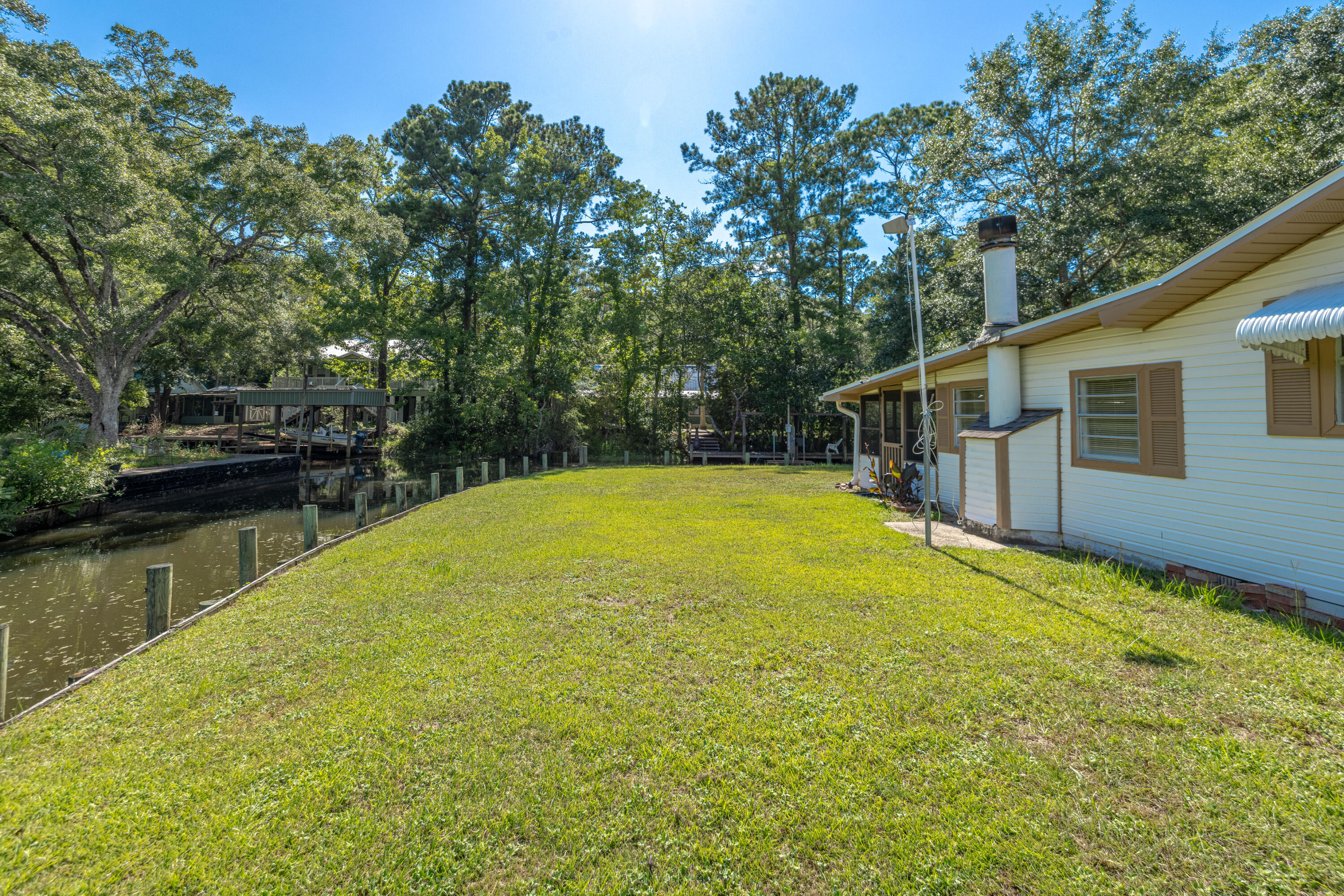 151 Swamp Haven Road Vernon FL 32462