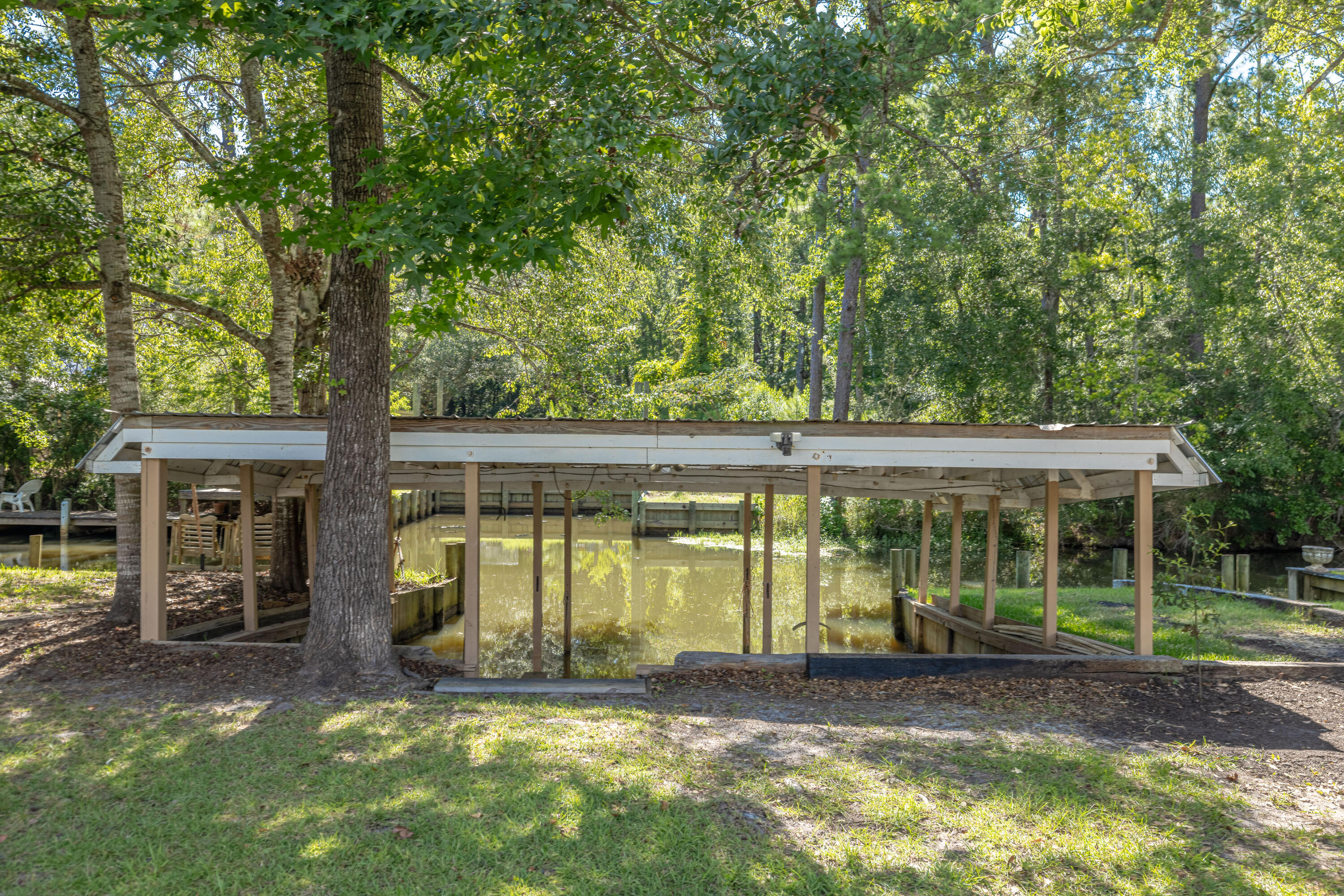 151 Swamp Haven Road Vernon FL 32462