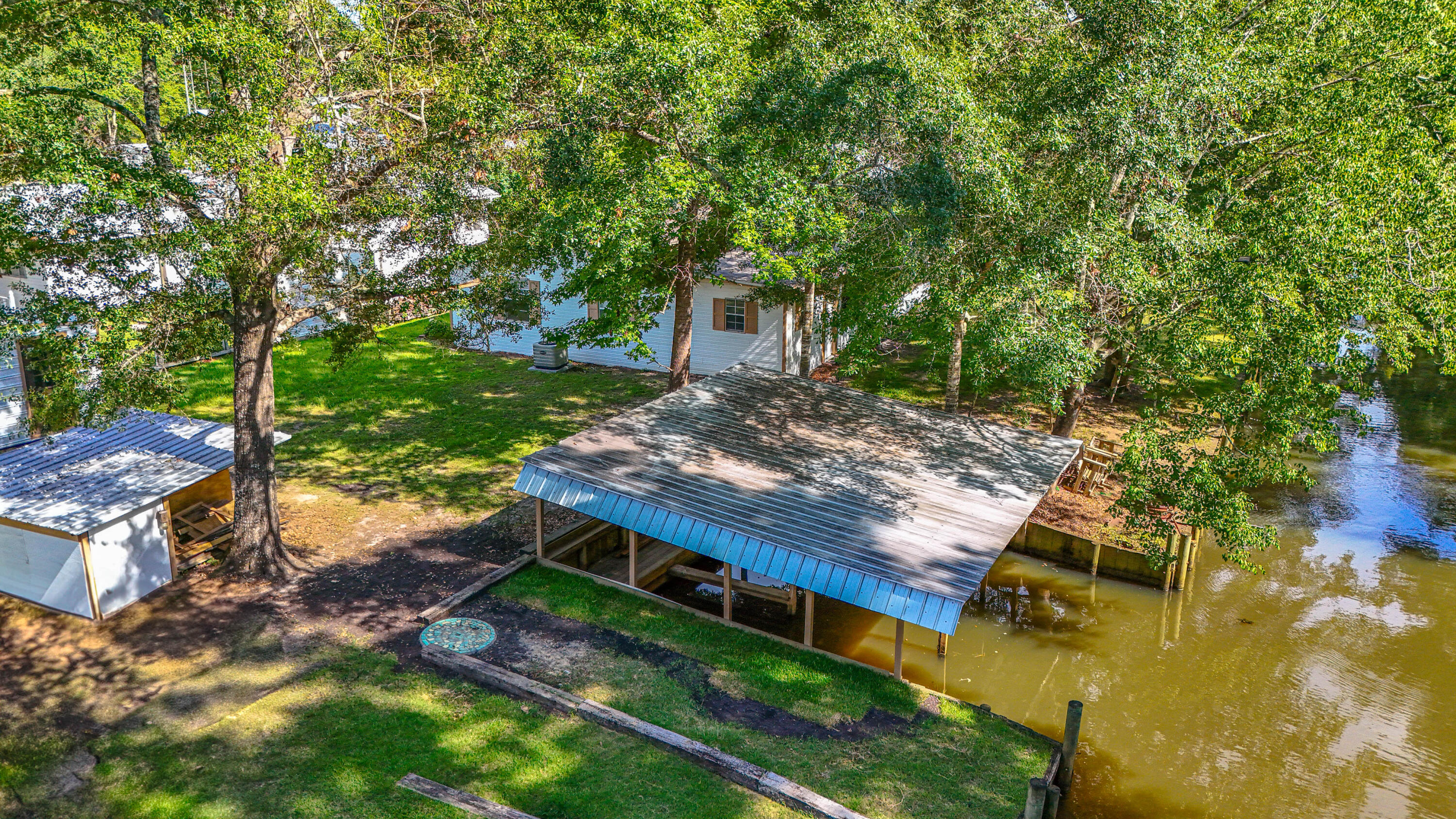 151 Swamp Haven Road Vernon FL 32462