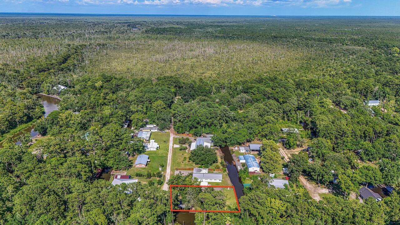 151 Swamp Haven Road Vernon FL 32462
