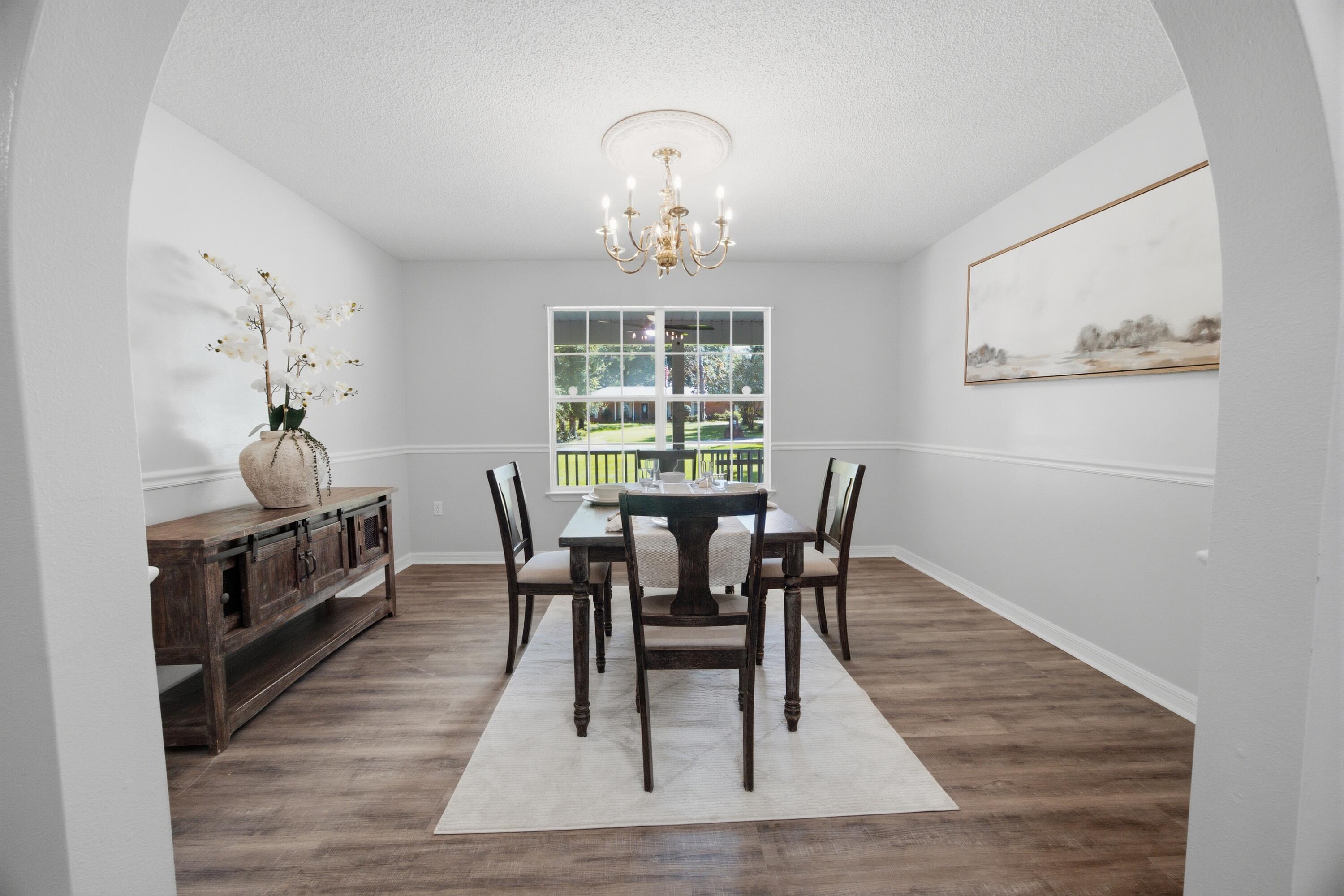 111 Arapaho Trail Crestview FL 32536