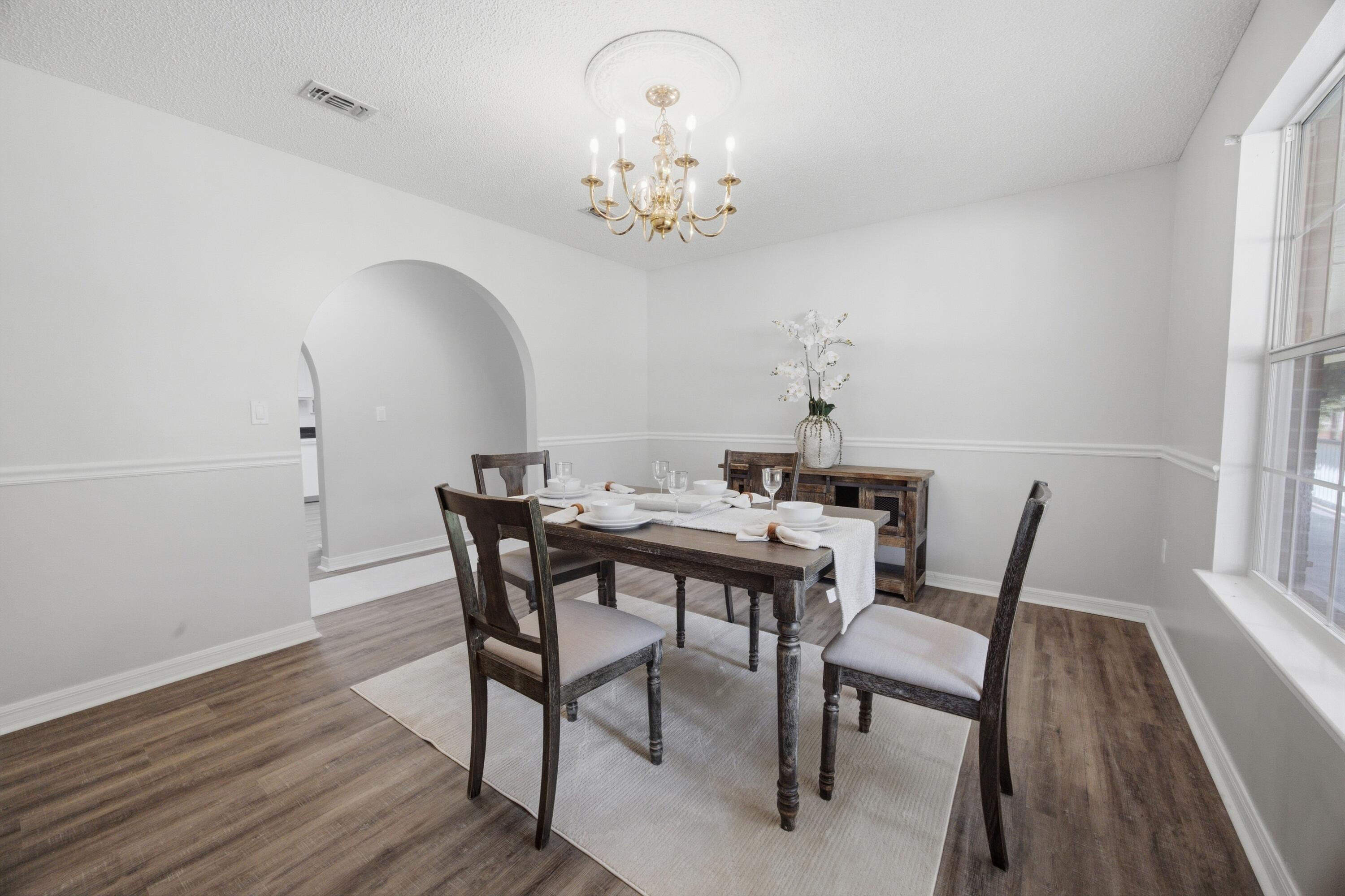 111 Arapaho Trail Crestview FL 32536