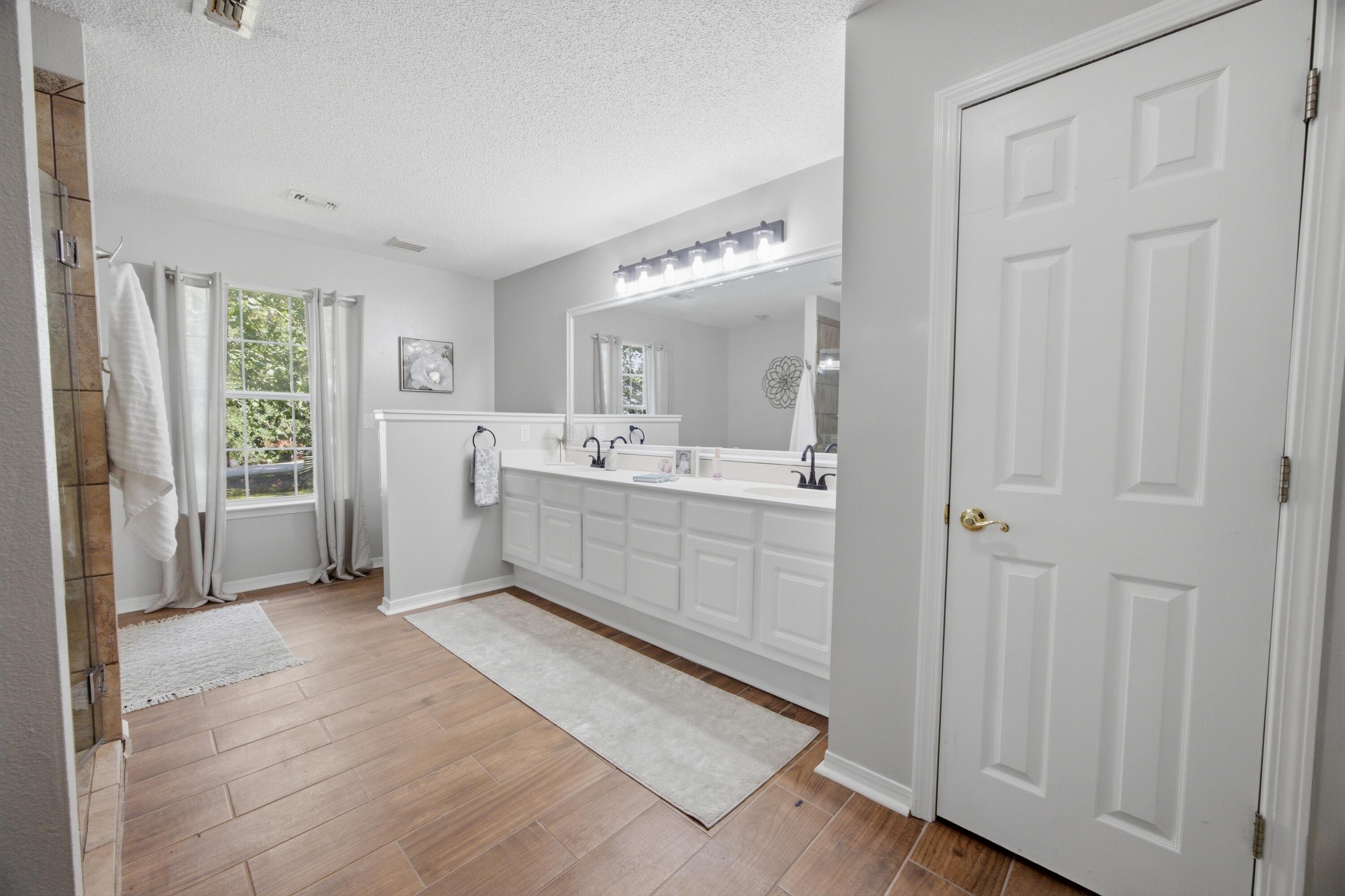 111 Arapaho Trail Crestview FL 32536