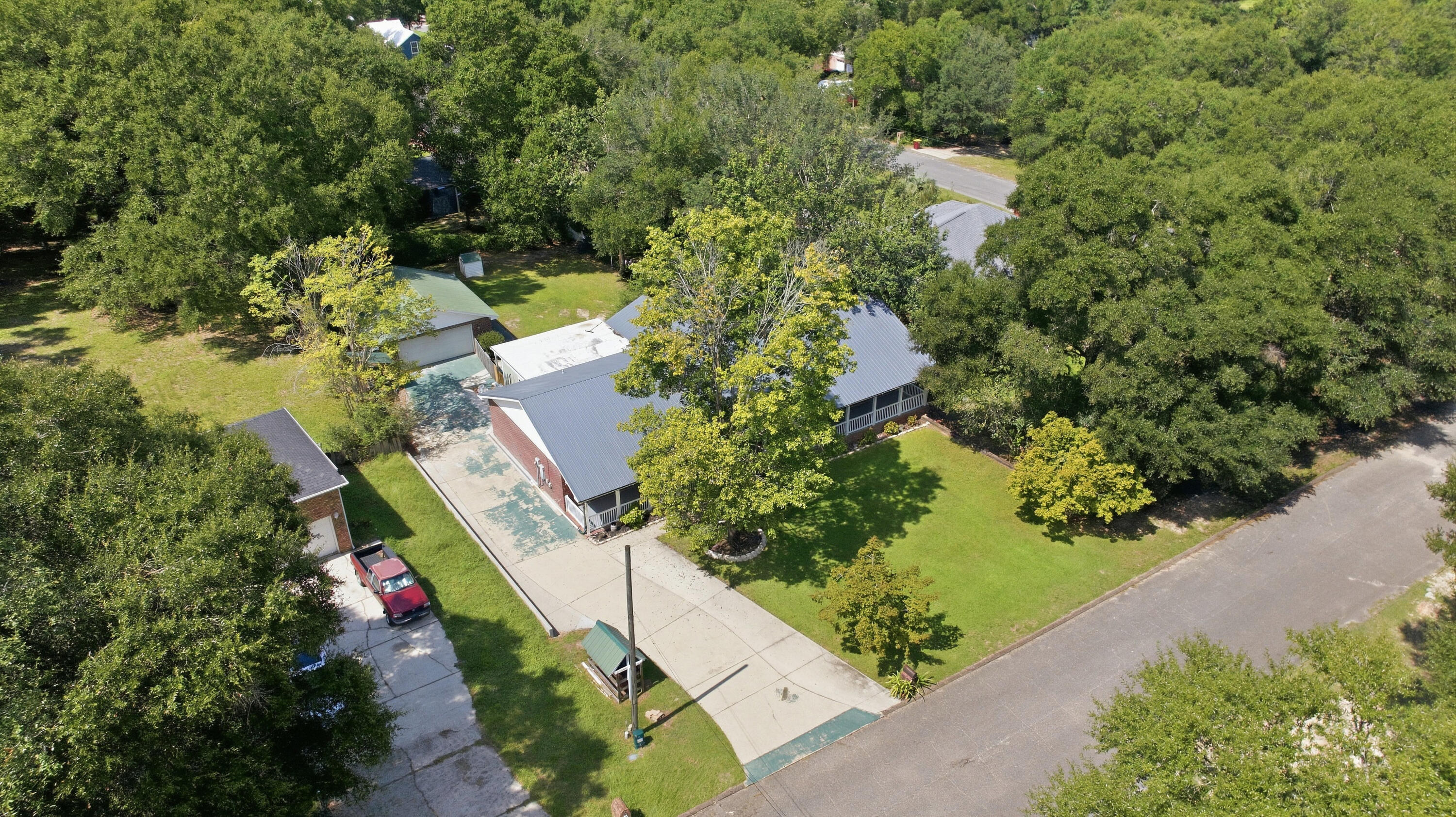 111 Arapaho Trail Crestview FL 32536
