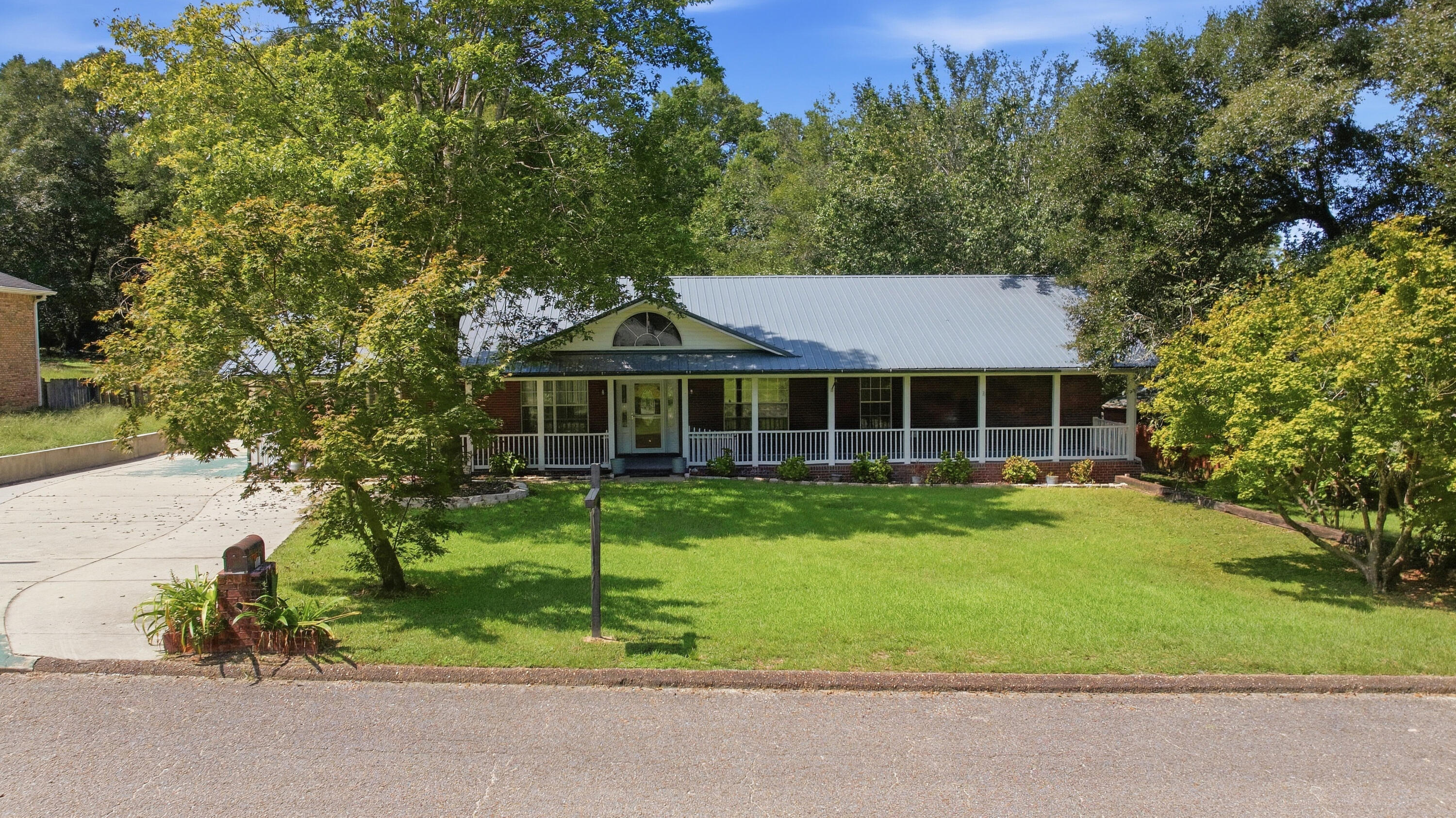 111 Arapaho Trail Crestview FL 32536