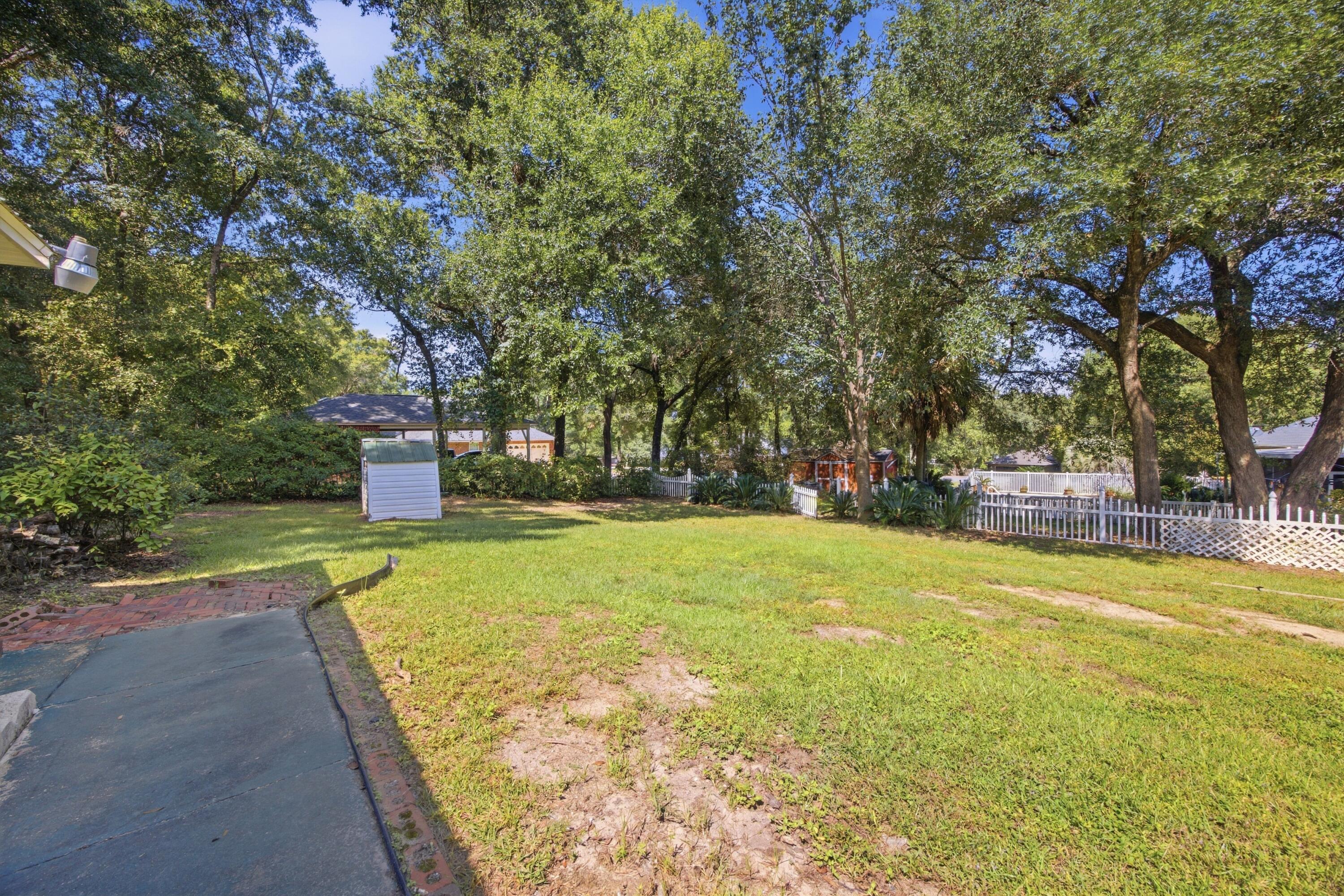 111 Arapaho Trail Crestview FL 32536
