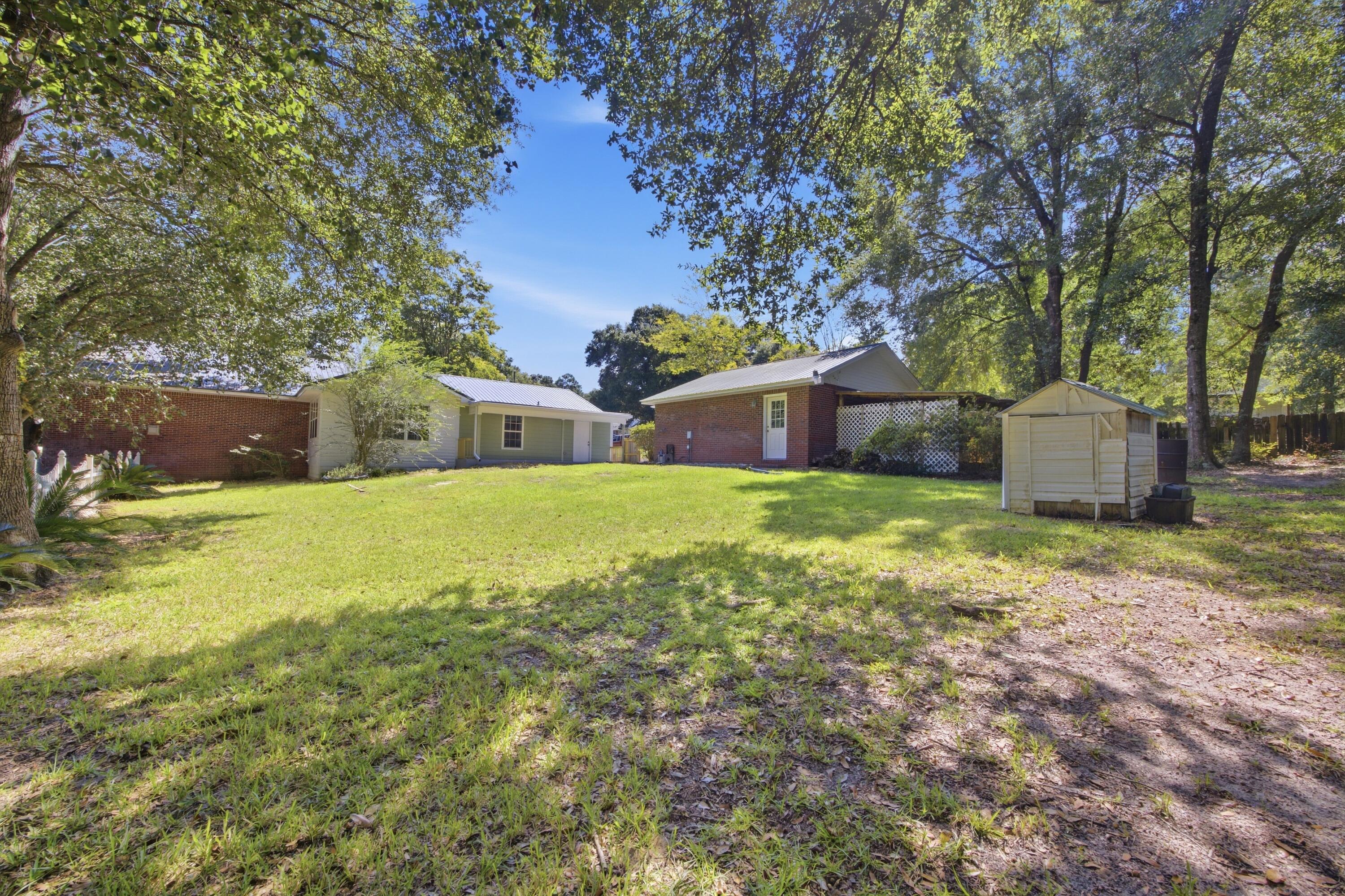 111 Arapaho Trail Crestview FL 32536