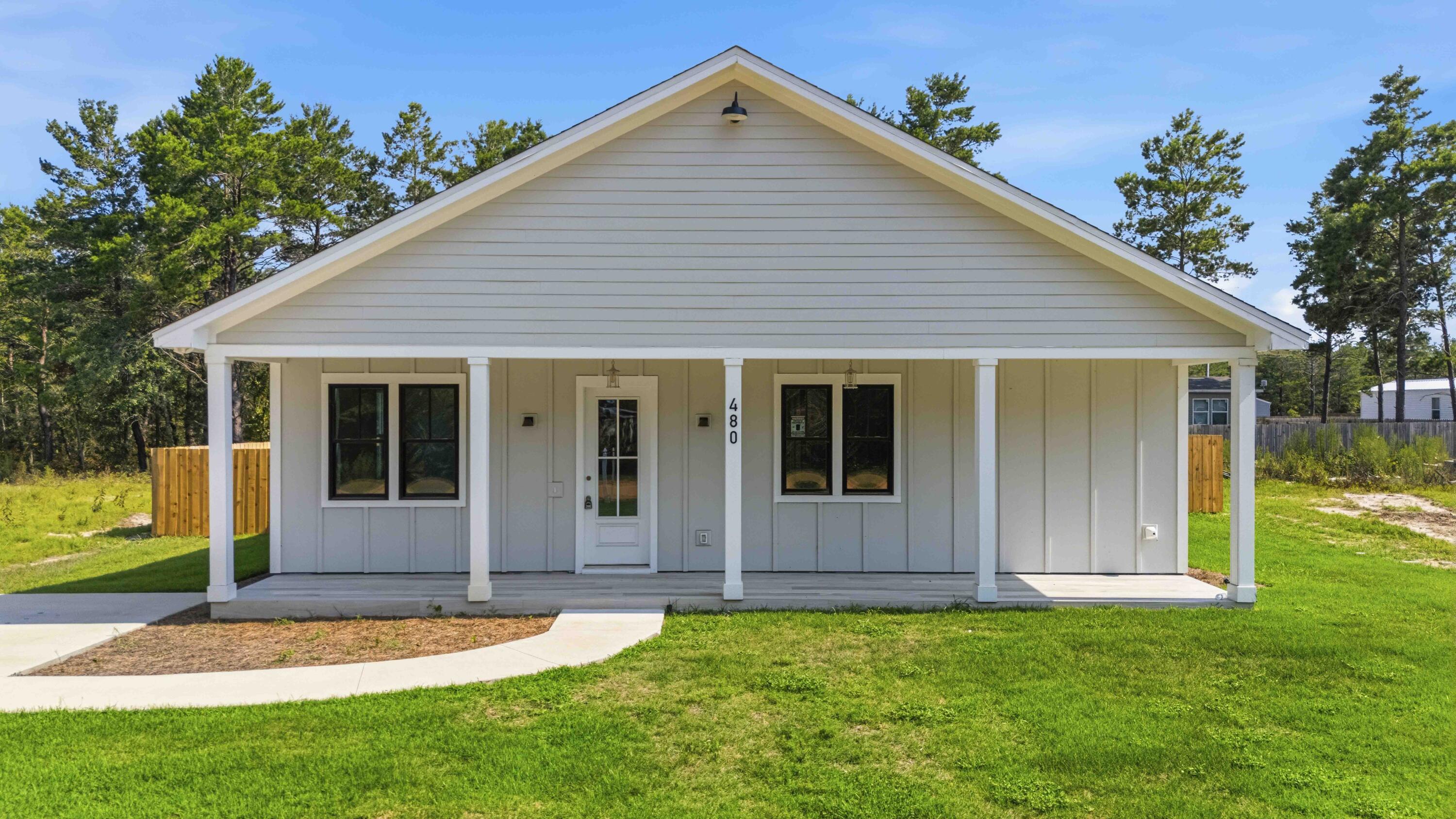 DeFuniak Springs FL, 480 Arbour Street