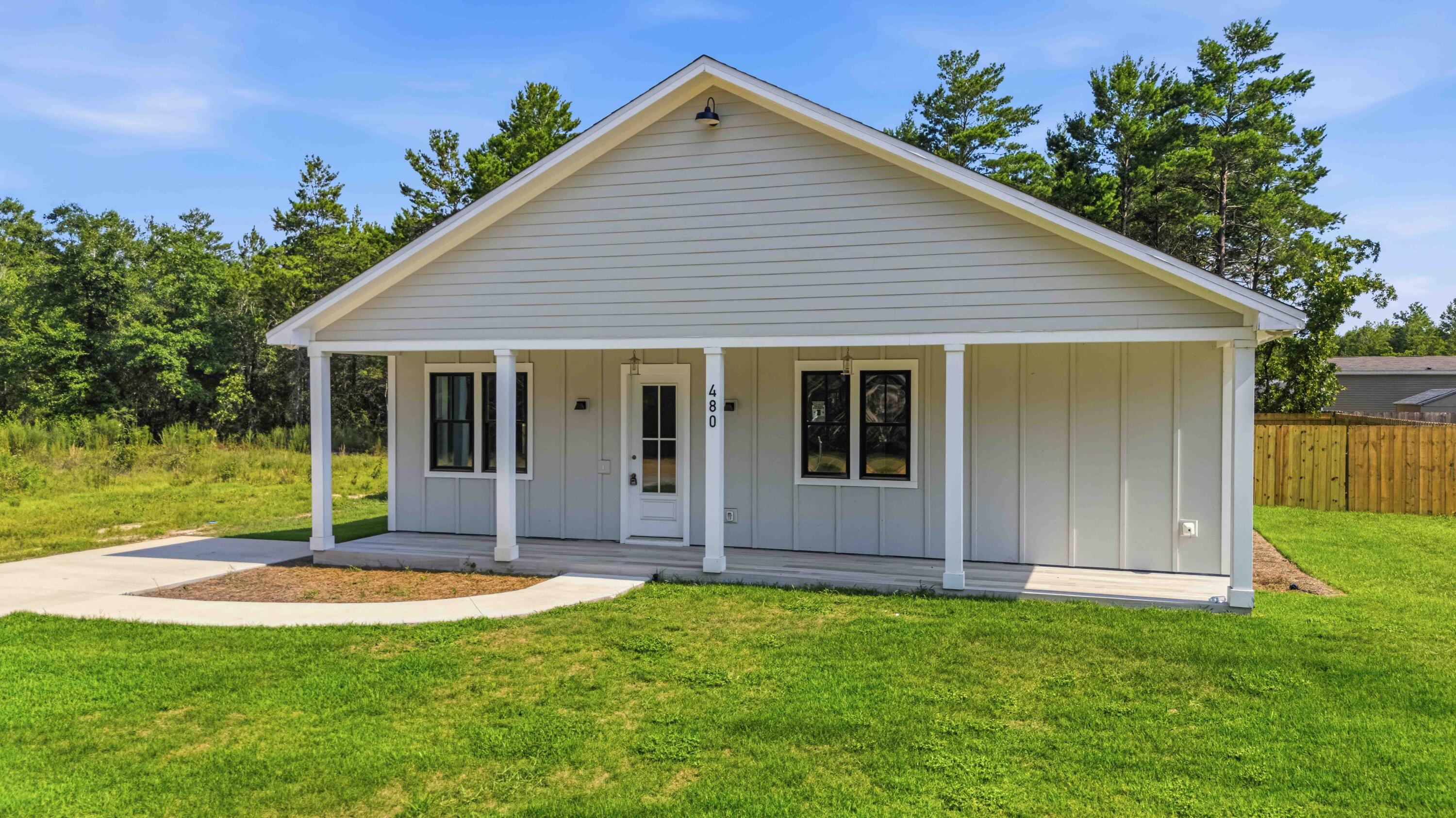 480 Arbour Street Defuniak Springs FL 32433