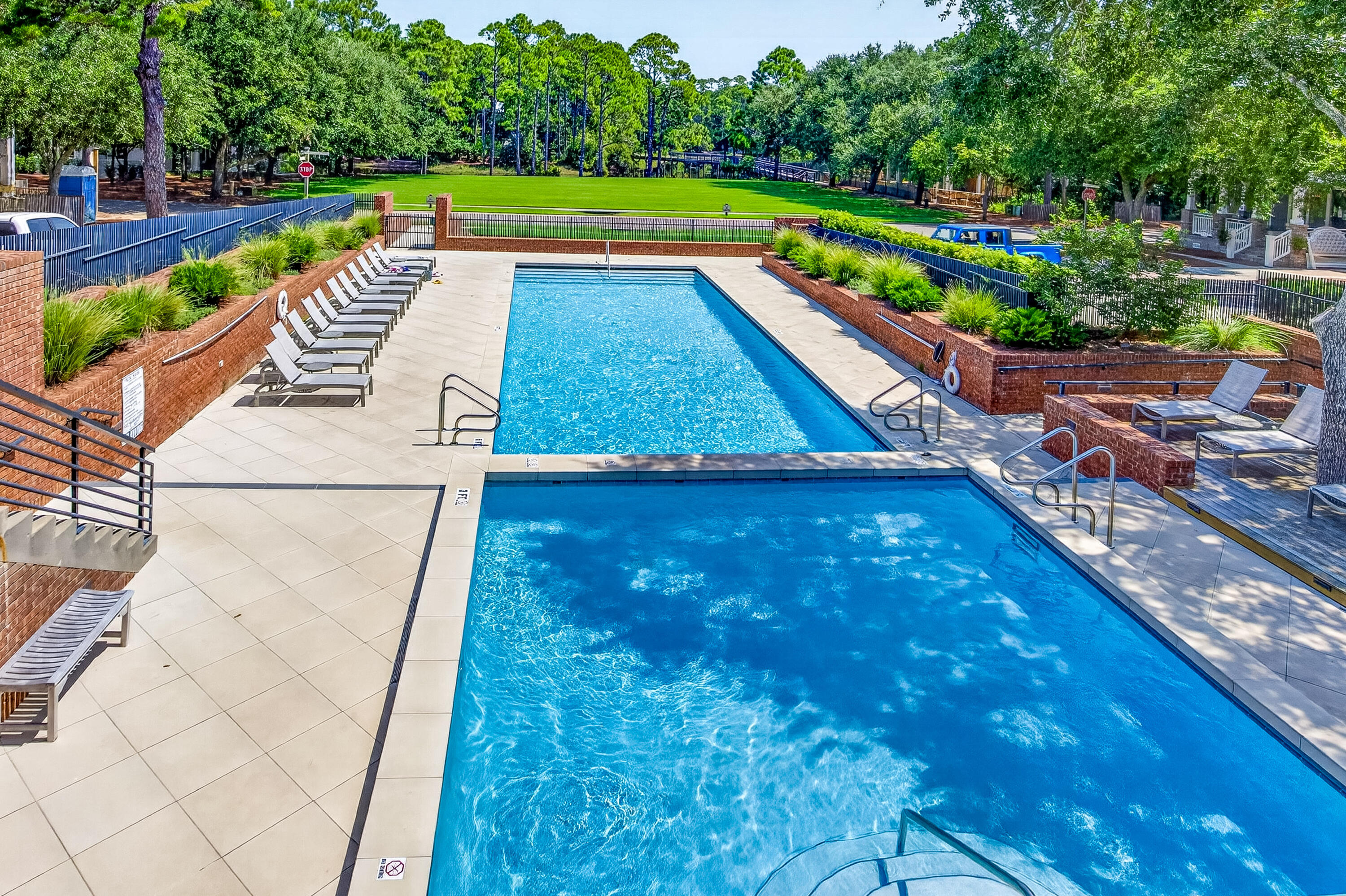 18 E Okeechobee Santa Rosa Beach FL 32459