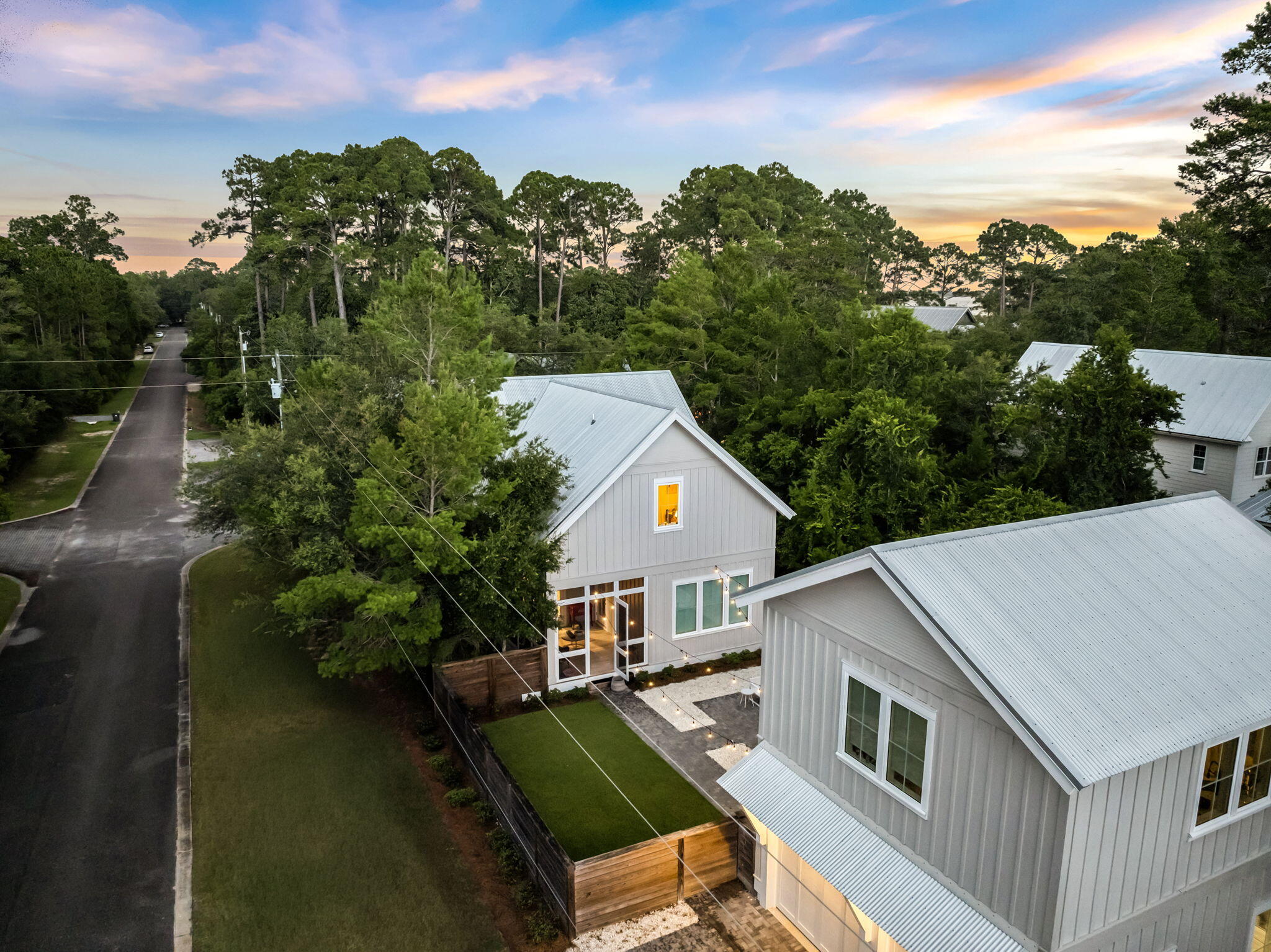 16 Days Lane Point Washington FL 32459