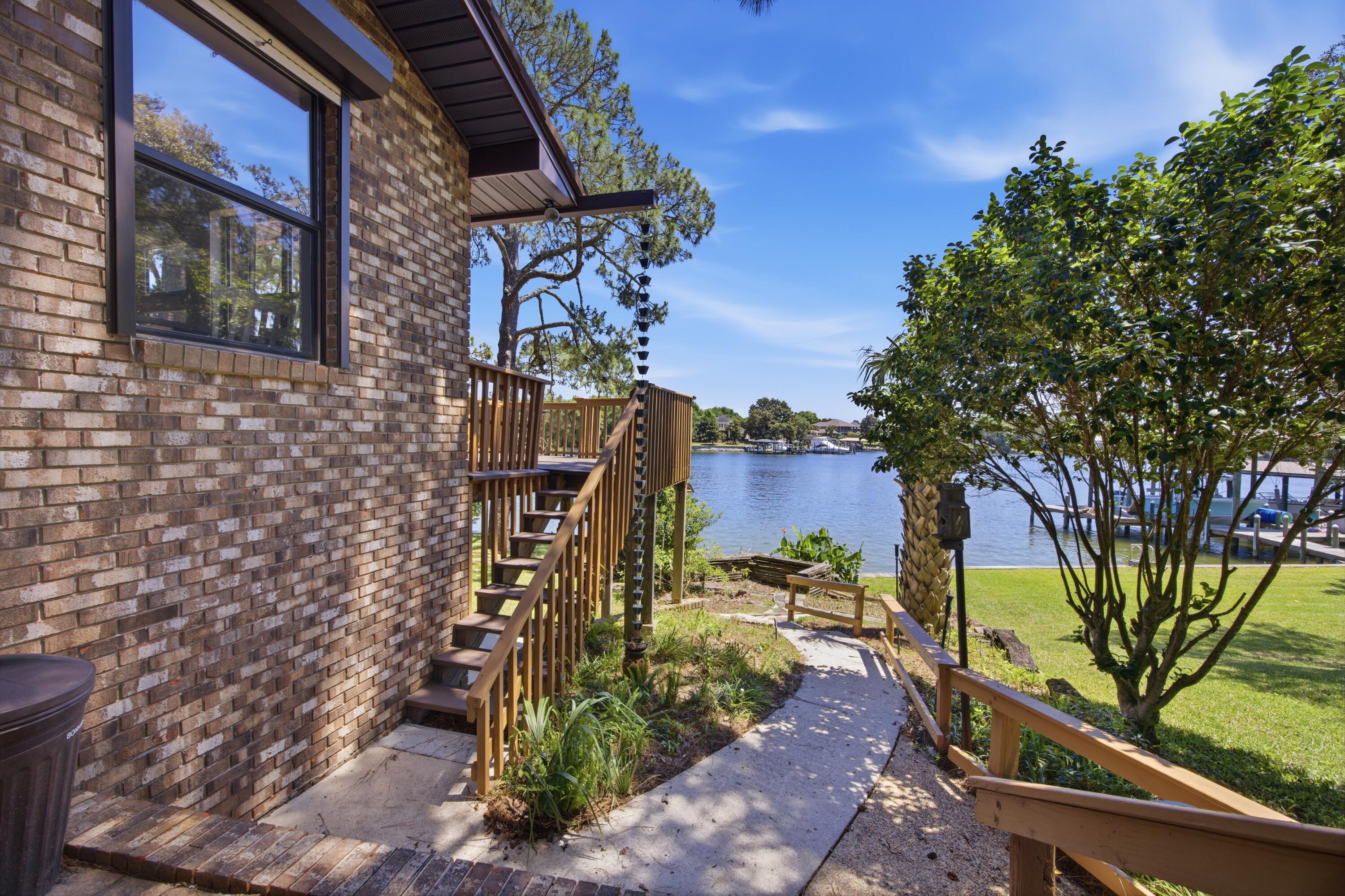 602 Cinco Terrace Lane Fort Walton Beach FL 32547