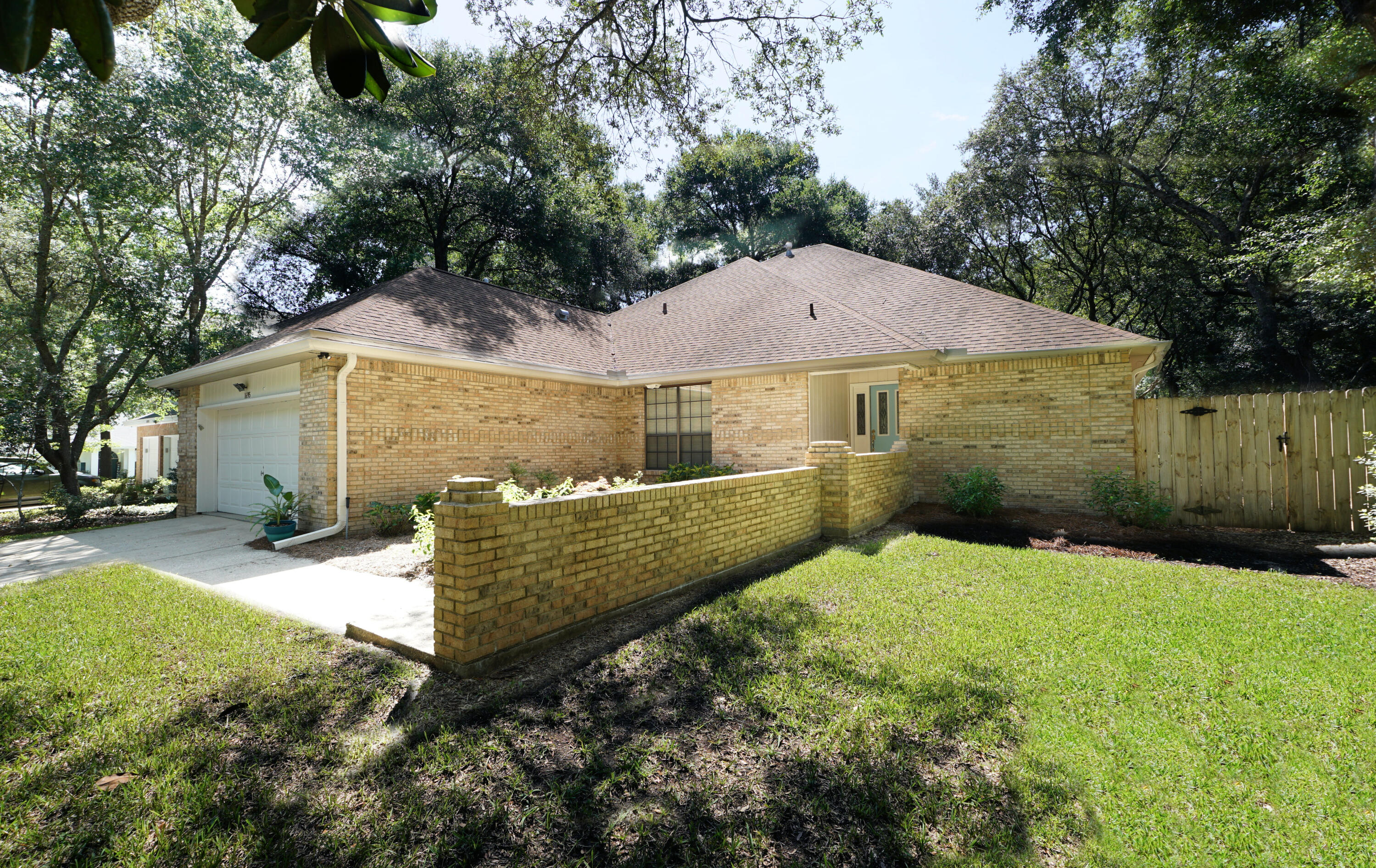1695 Parkside Circle Niceville FL 32578