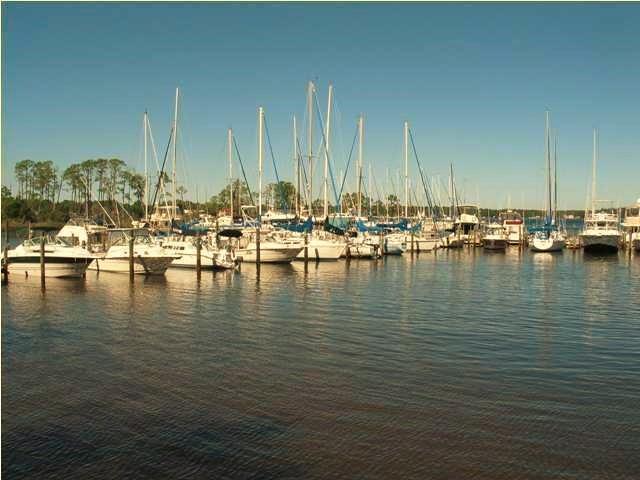 1695 Parkside Circle Niceville FL 32578