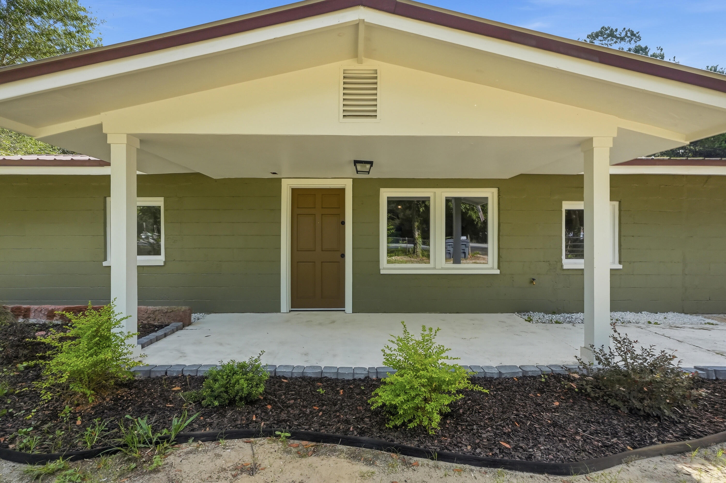 4104 County Highway 1087 Defuniak Springs FL 32433