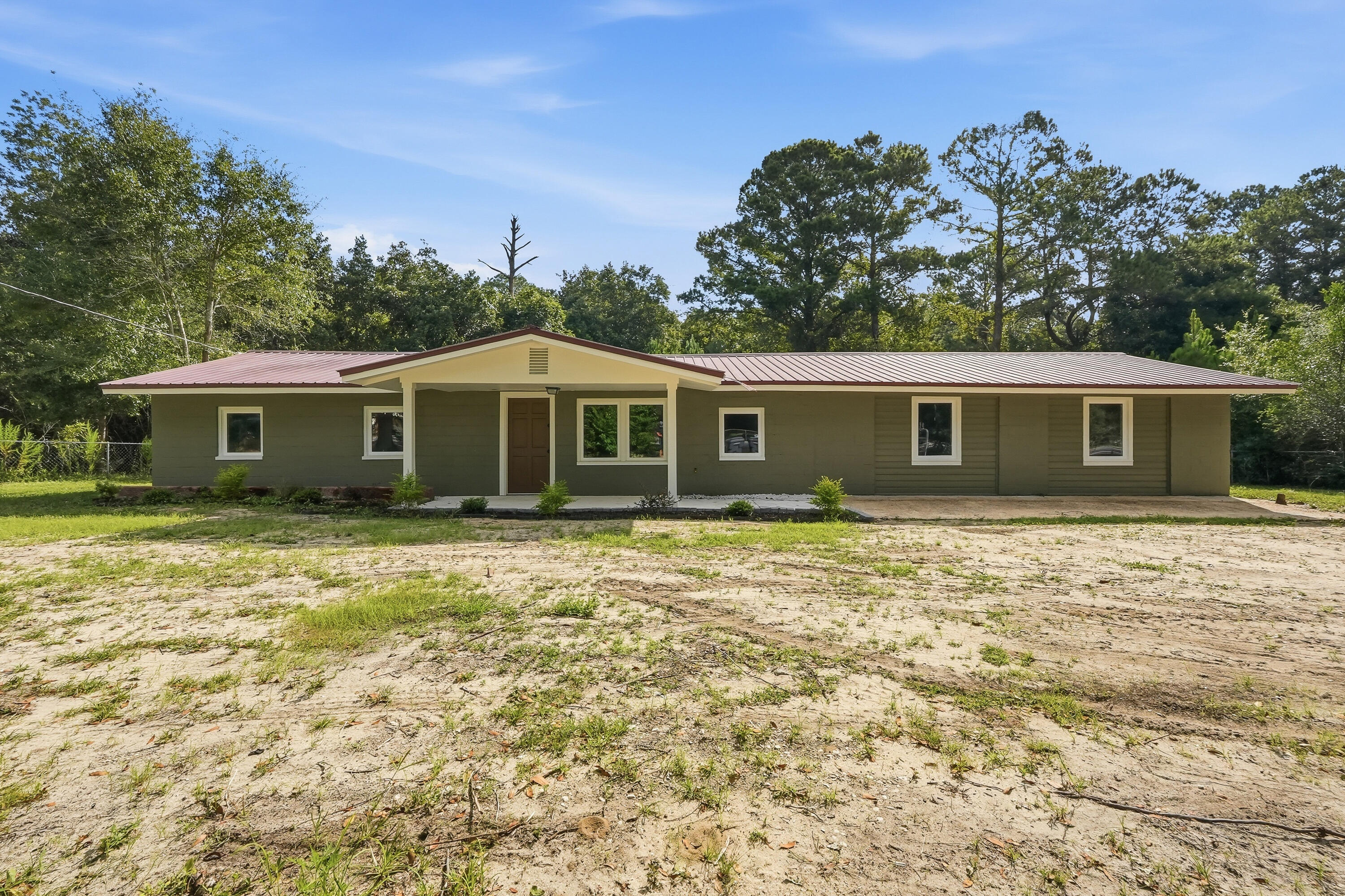 4104 County Highway 1087 Defuniak Springs FL 32433