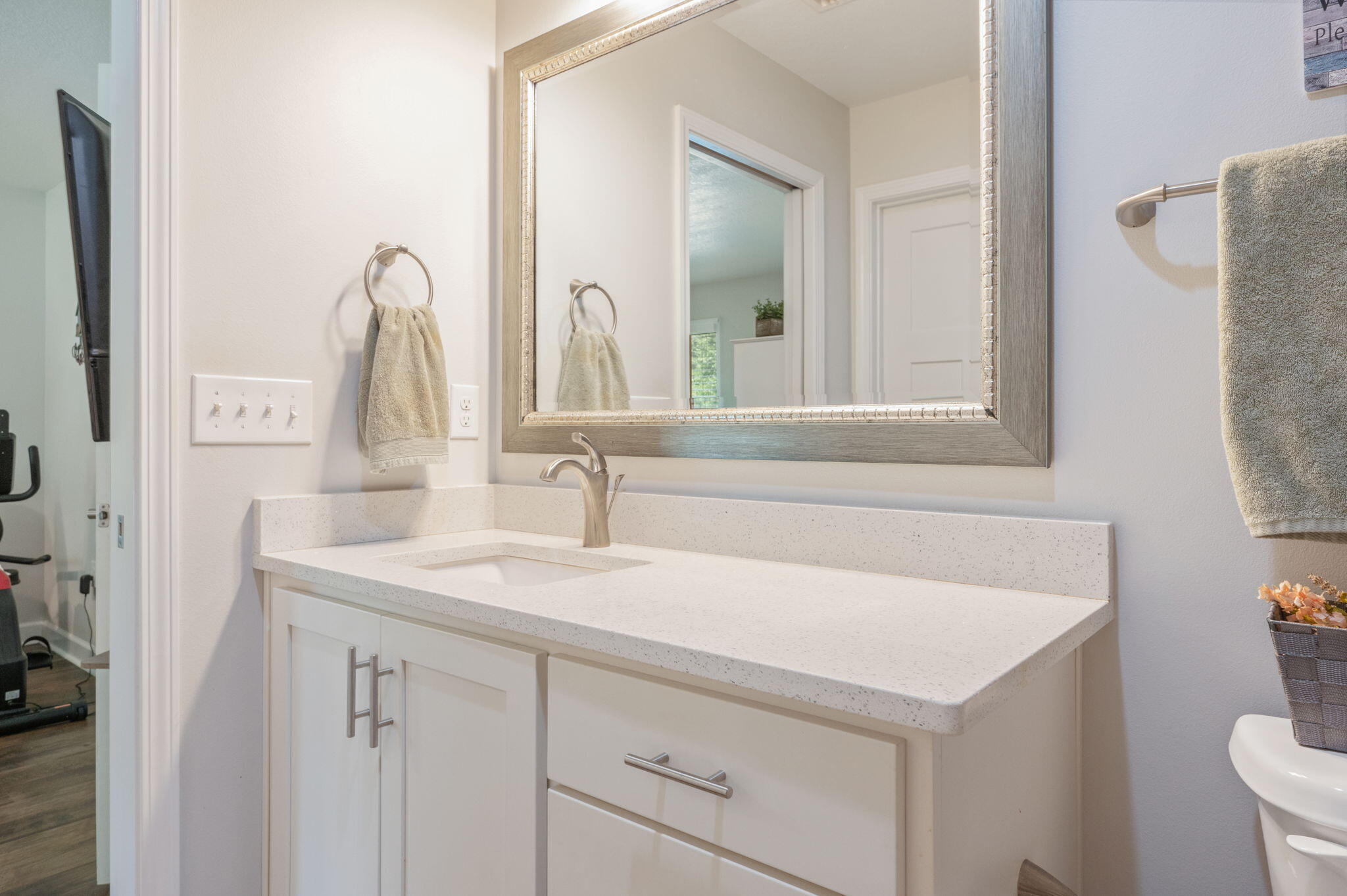 2025 N Pearl Street Crestview FL 32536