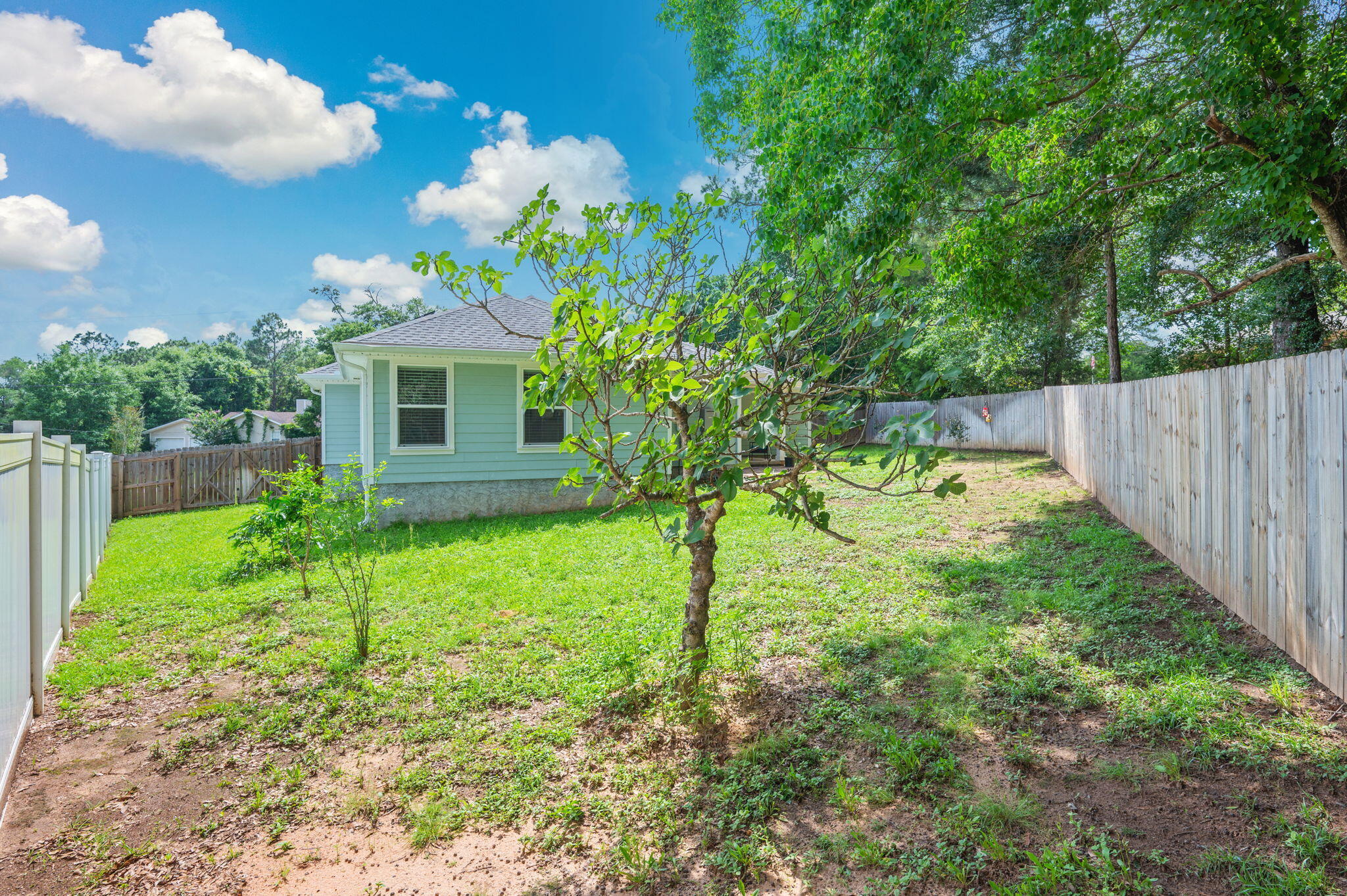 2025 N Pearl Street Crestview FL 32536