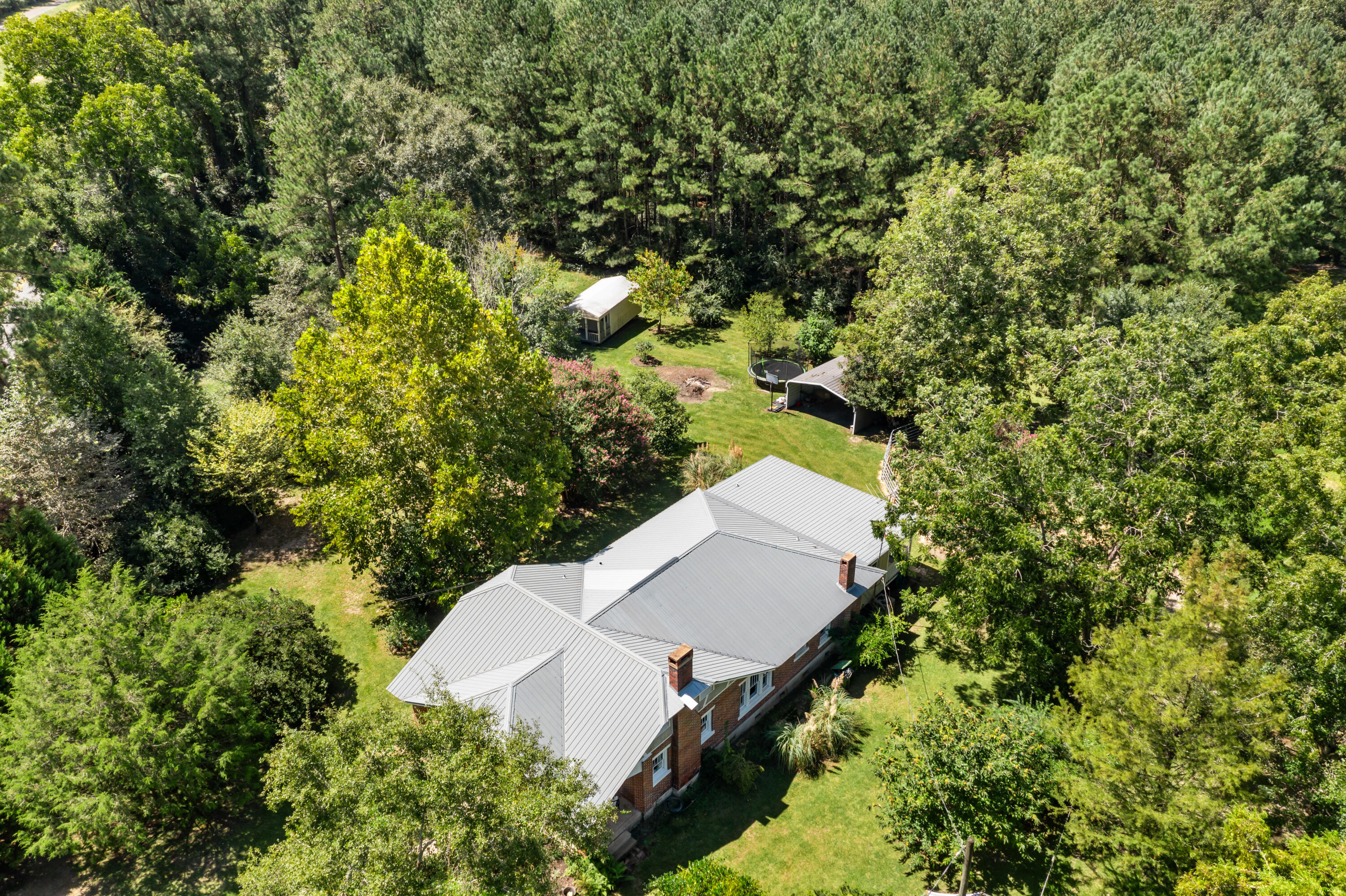 8168 N Highway 85 Laurel Hill FL 32567