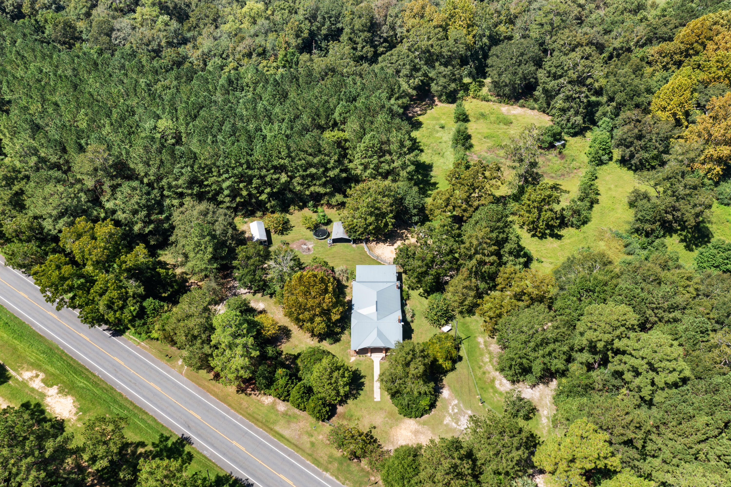 8168 N Highway 85 Laurel Hill FL 32567