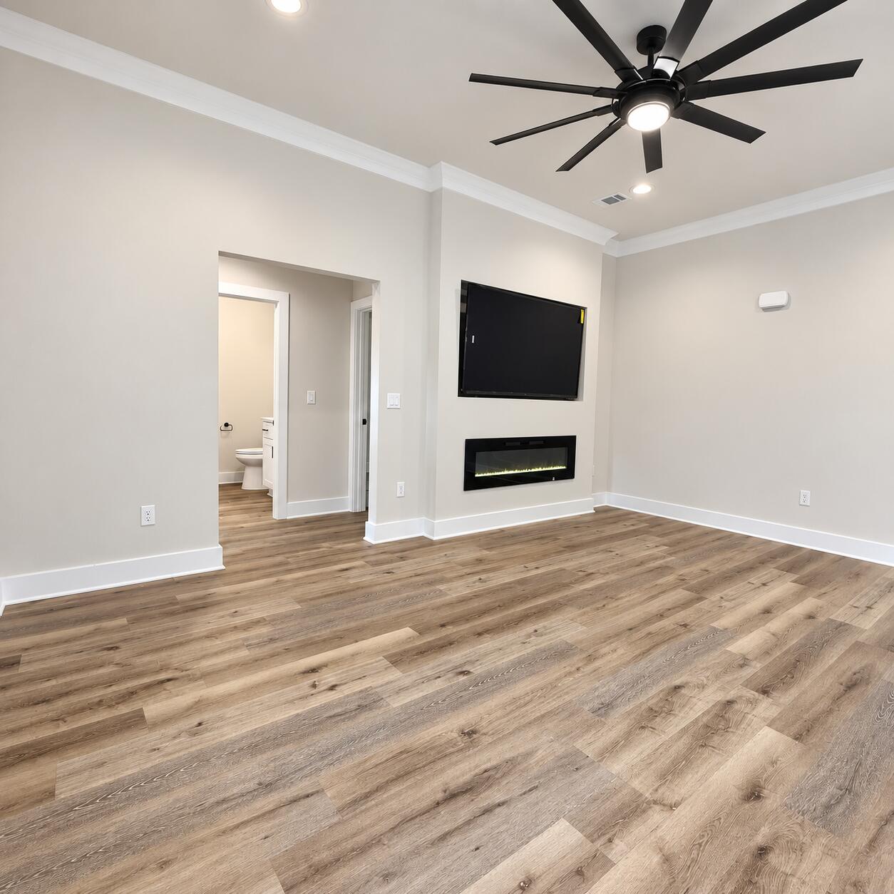 880 E Walnut Avenue Crestview FL 32539