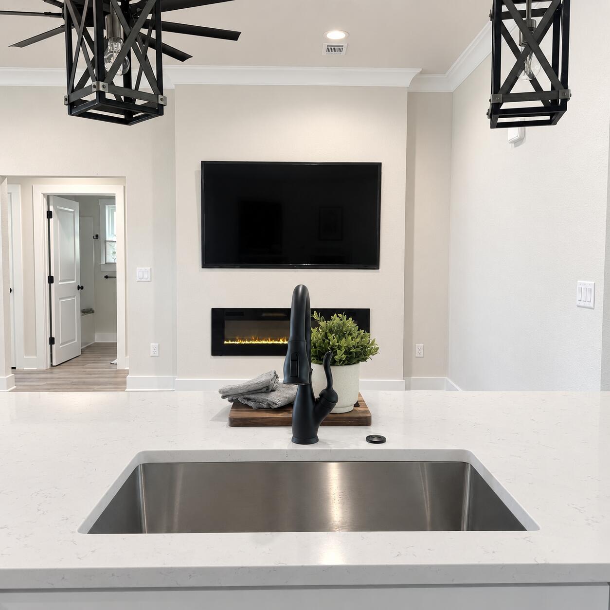 880 E Walnut Avenue Crestview FL 32539