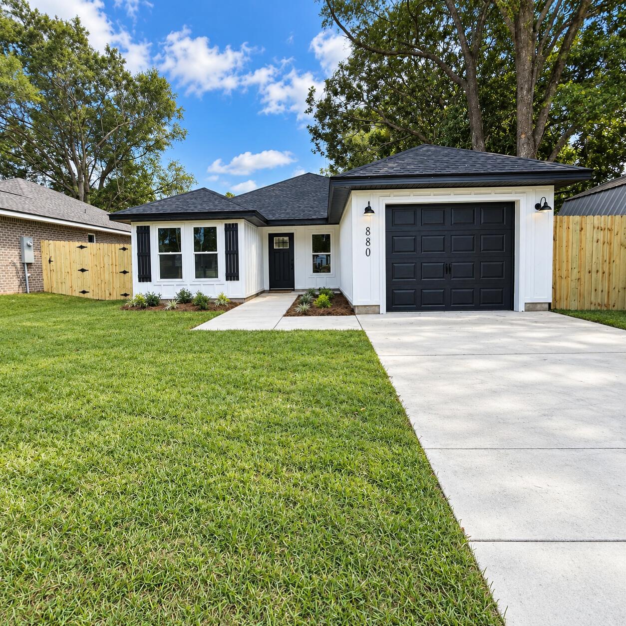880 E Walnut Avenue Crestview FL 32539