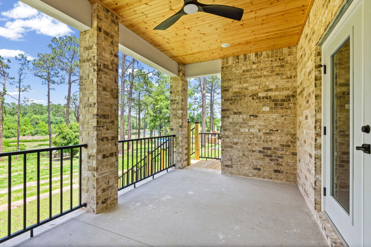699 Pinewood Drive Defuniak Springs FL 32433