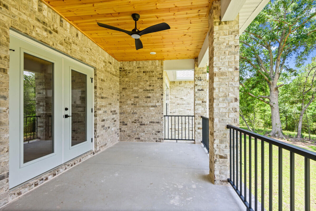 699 Pinewood Drive Defuniak Springs FL 32433