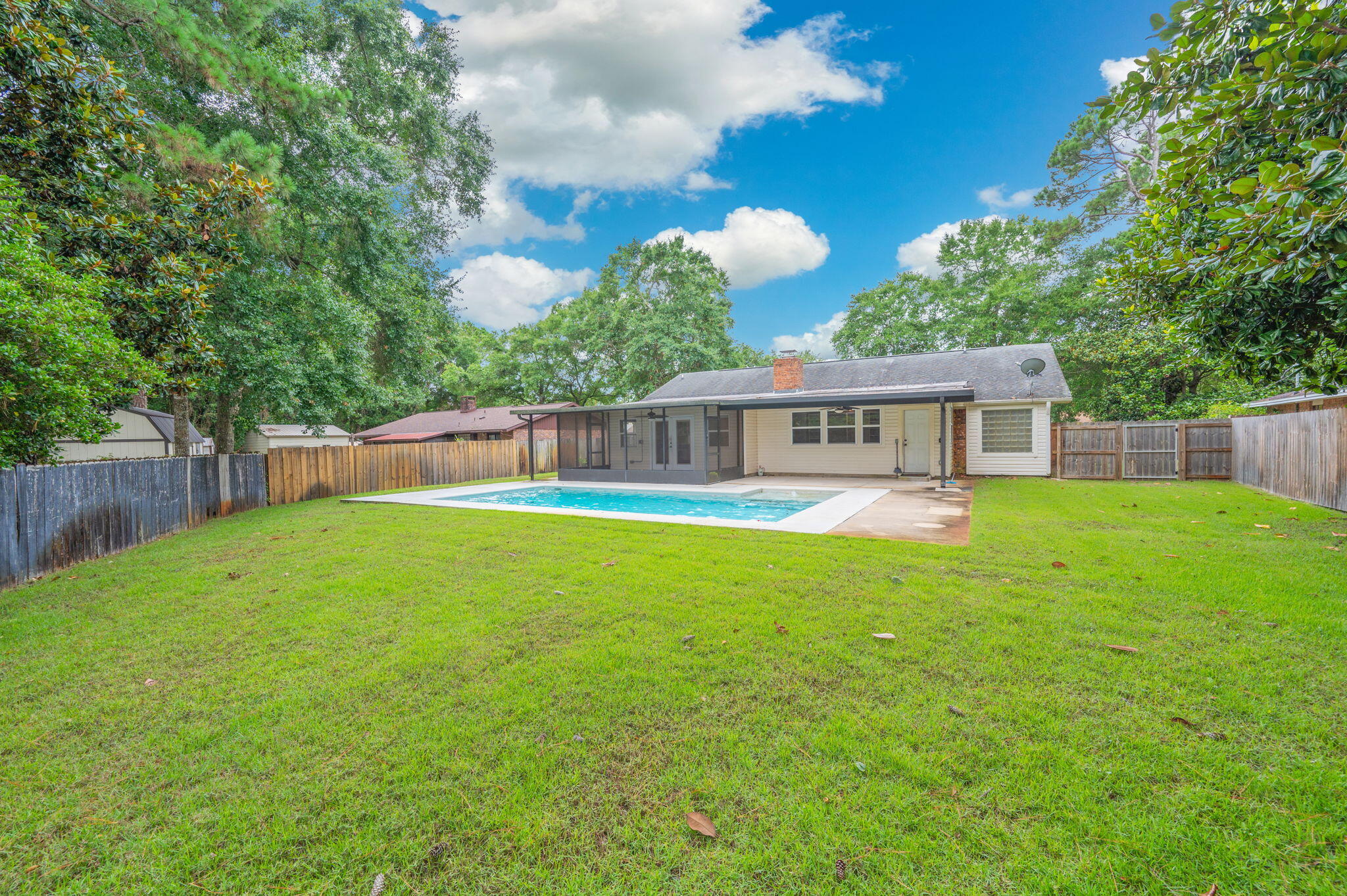 1732 Bayshore Drive Niceville FL 32578
