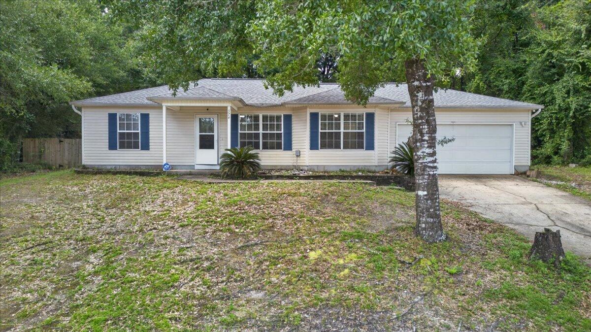 326 Lakeview Drive Crestview FL 32536