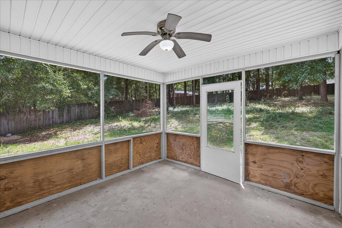 326 Lakeview Drive Crestview FL 32536