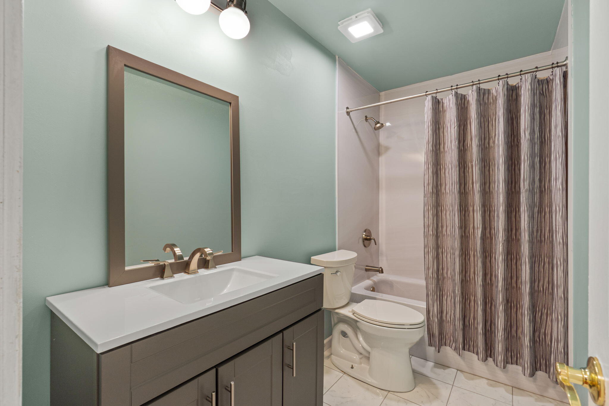 2206 Frontera Street Navarre FL 32566