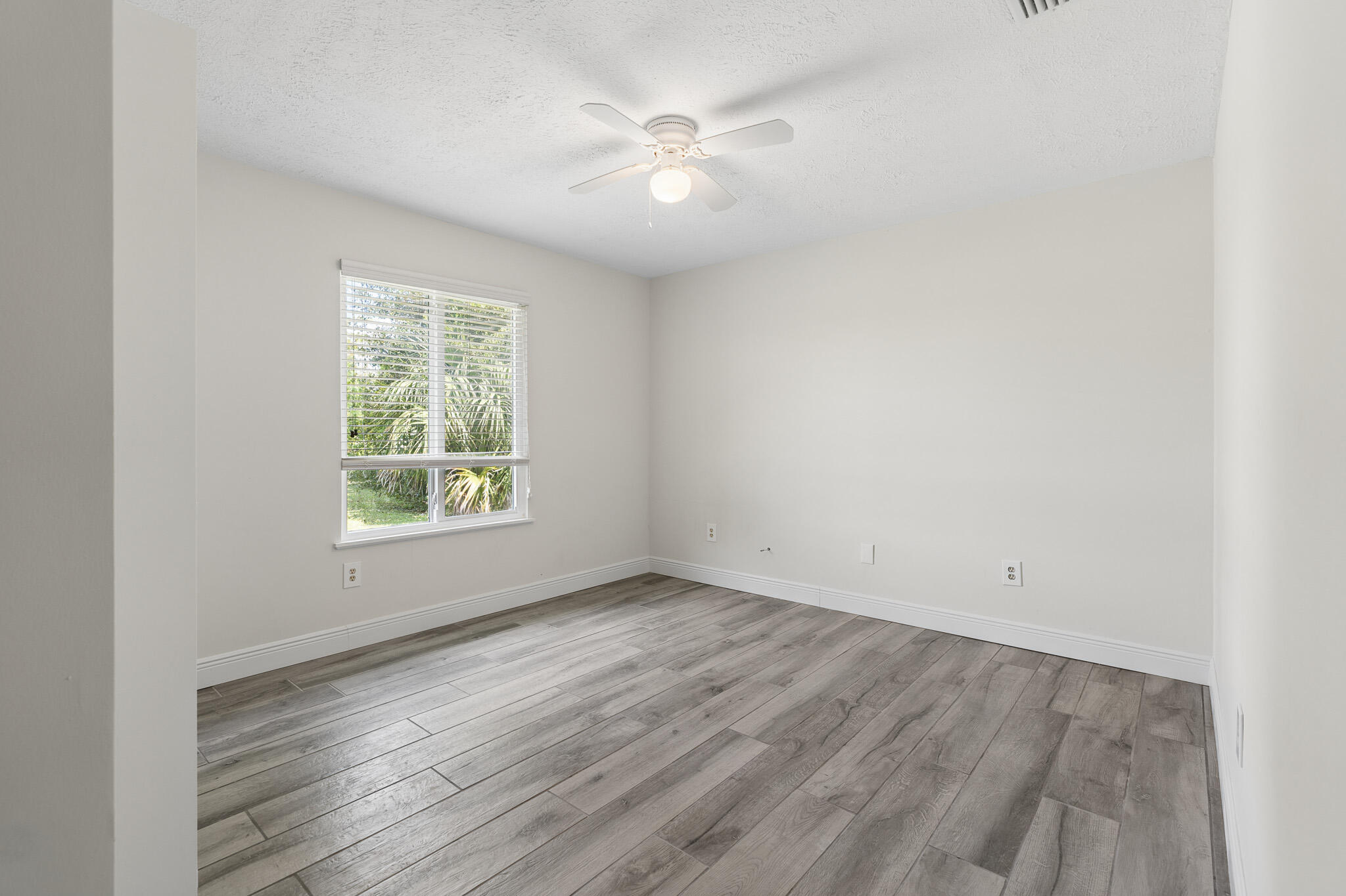 2742 E Highway 390 Panama City FL 32405