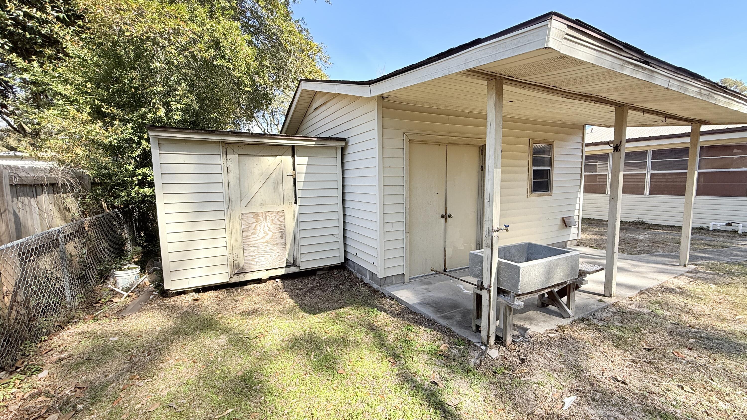 1008 S Palm Boulevard Niceville FL 32578