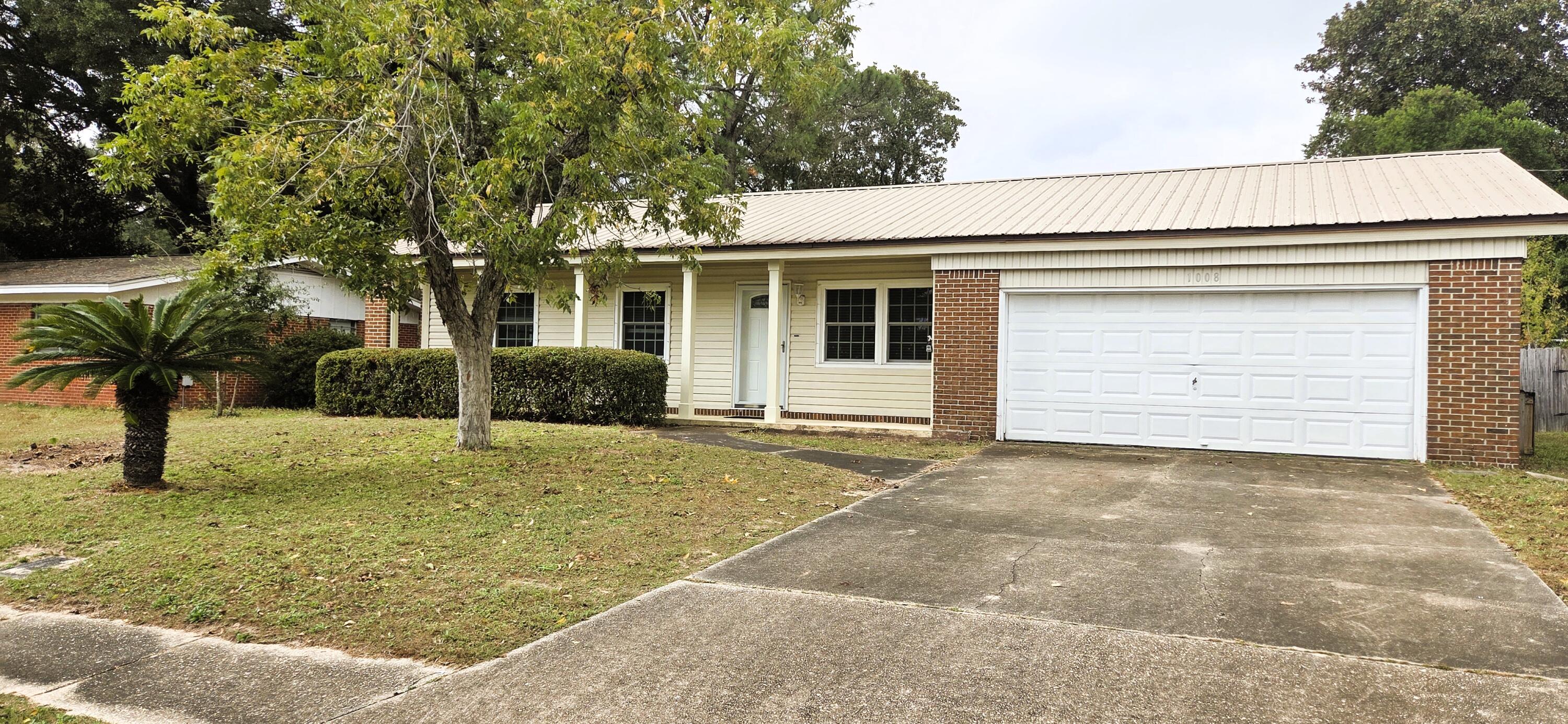 1008 S Palm Boulevard Niceville FL 32578