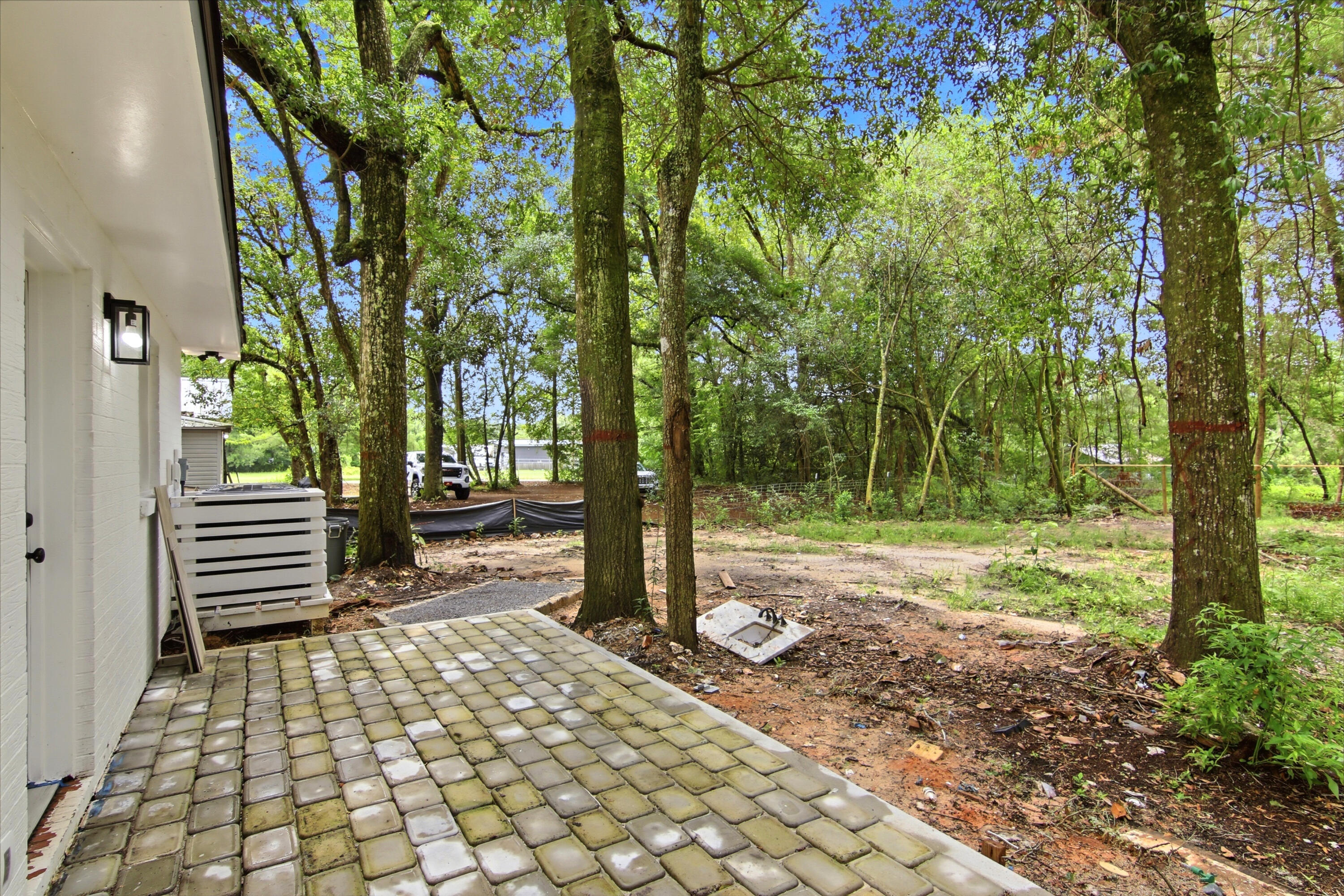 101 W Live Oak Avenue Defuniak Springs FL 32435