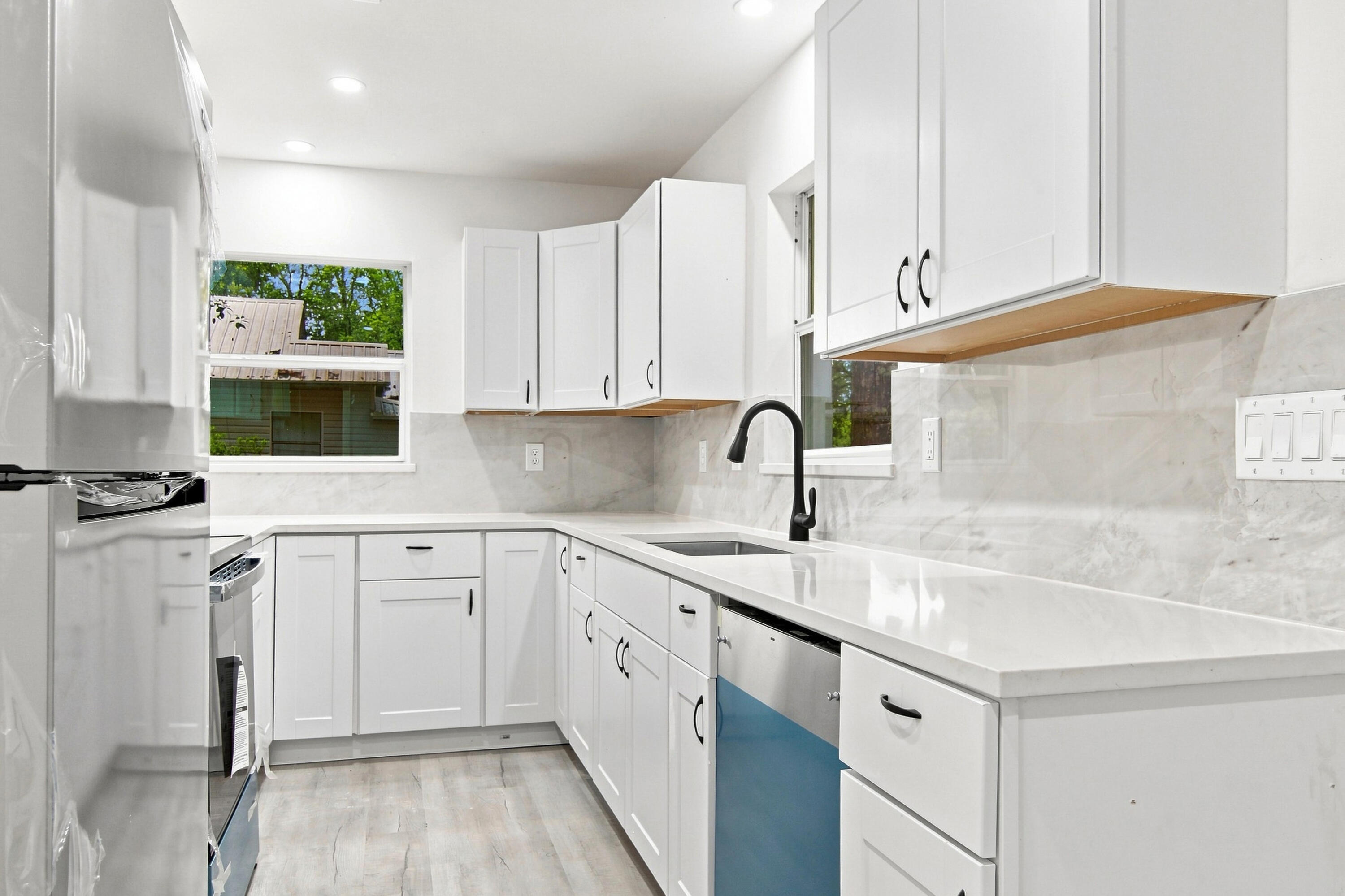 101 W Live Oak Avenue Defuniak Springs FL 32435