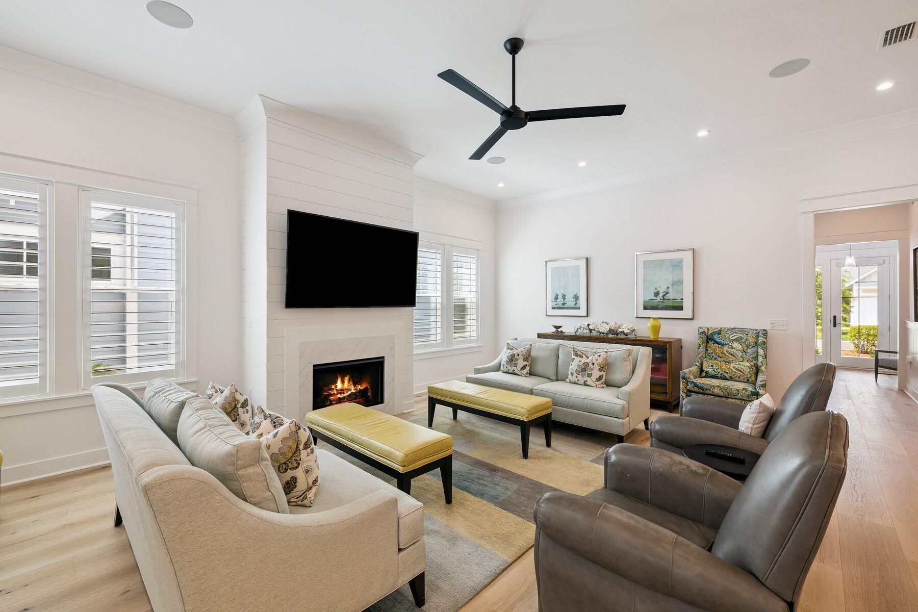 203 E Firethorn Circle Watersound FL 32461
