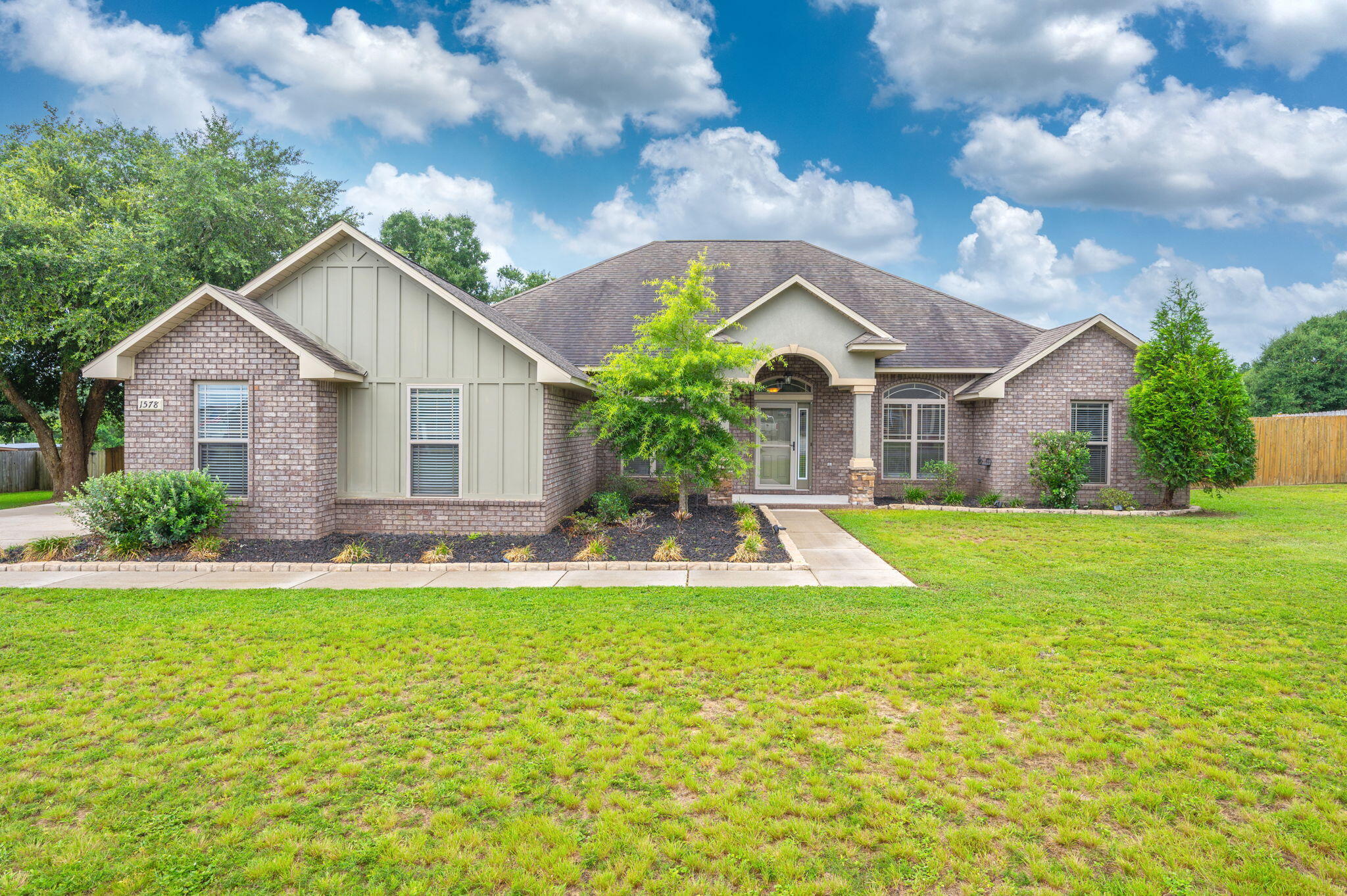 1578 Lena Street Baker FL 32531