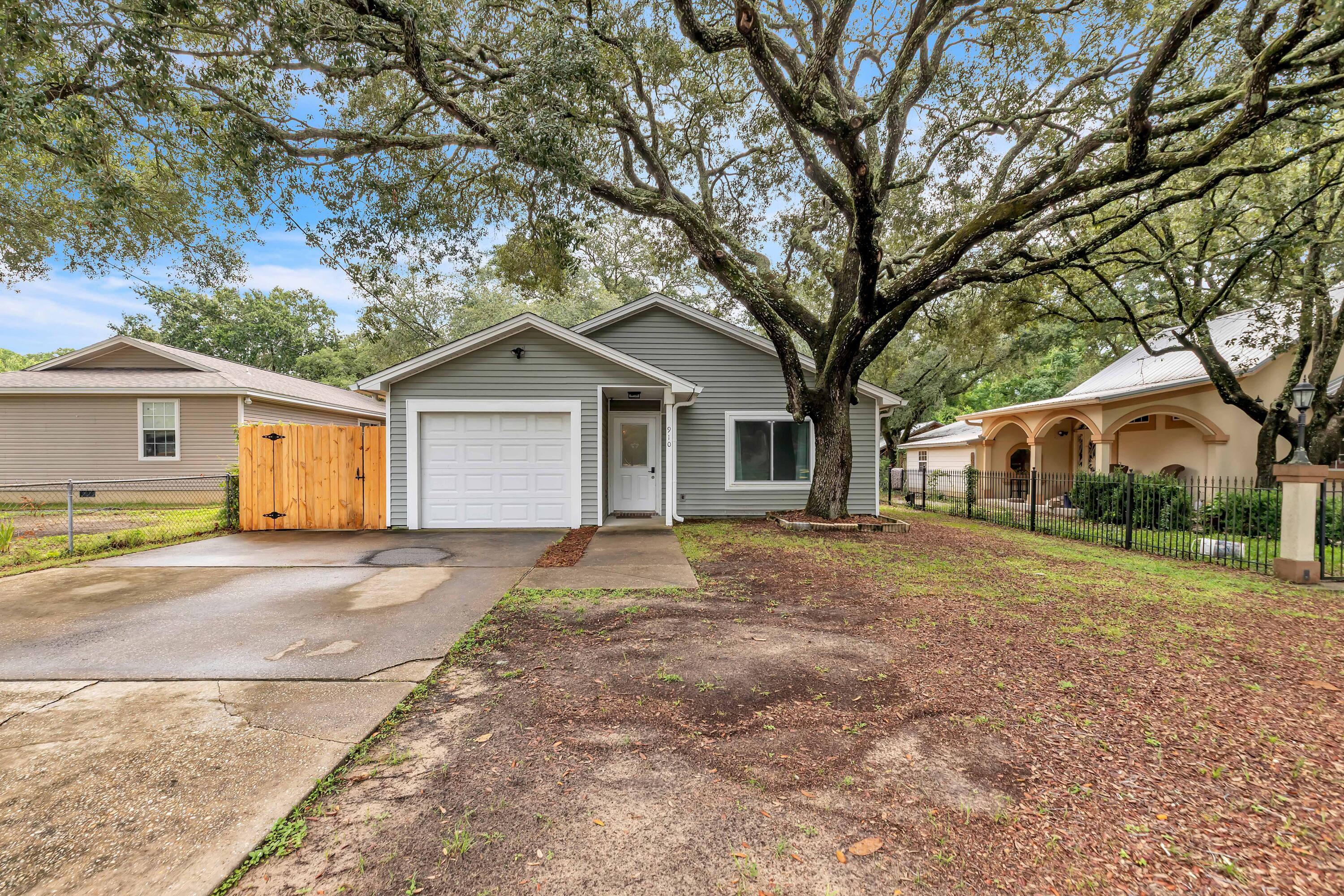 Niceville FL, 910 Linden Avenue