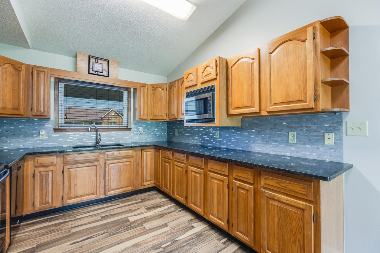 5811 Monroe Street Baker FL 32531