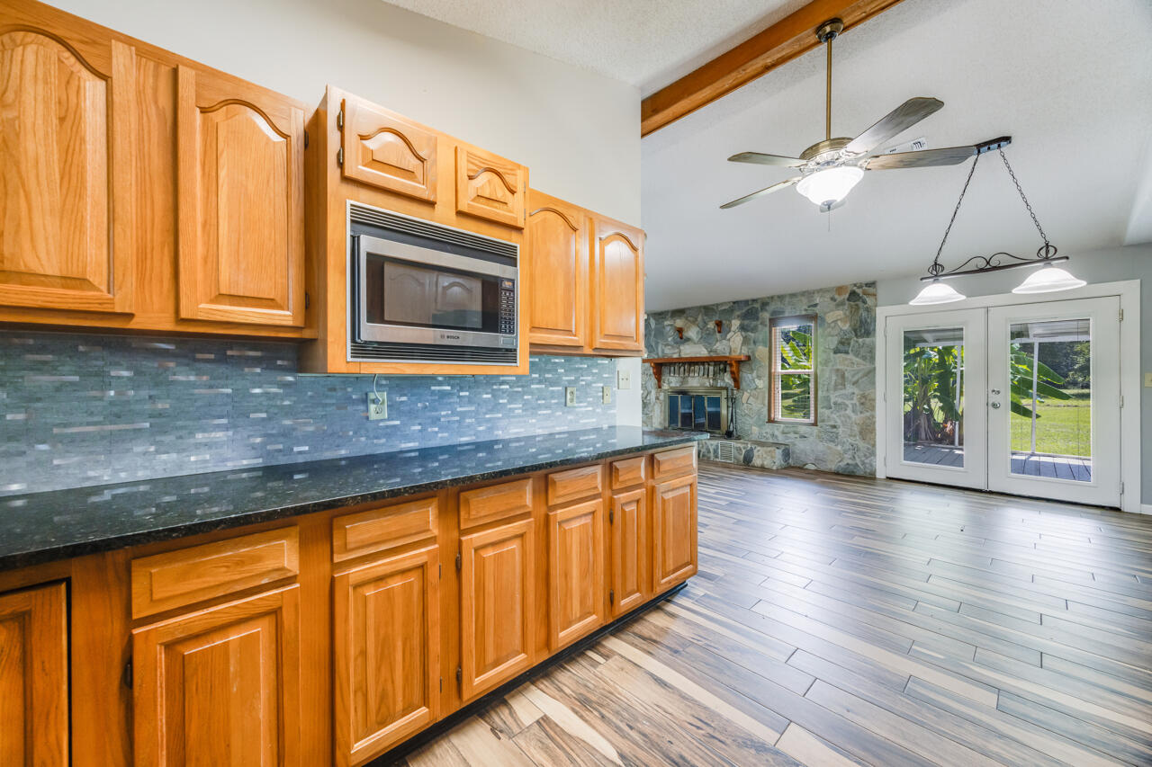 5811 Monroe Street Baker FL 32531