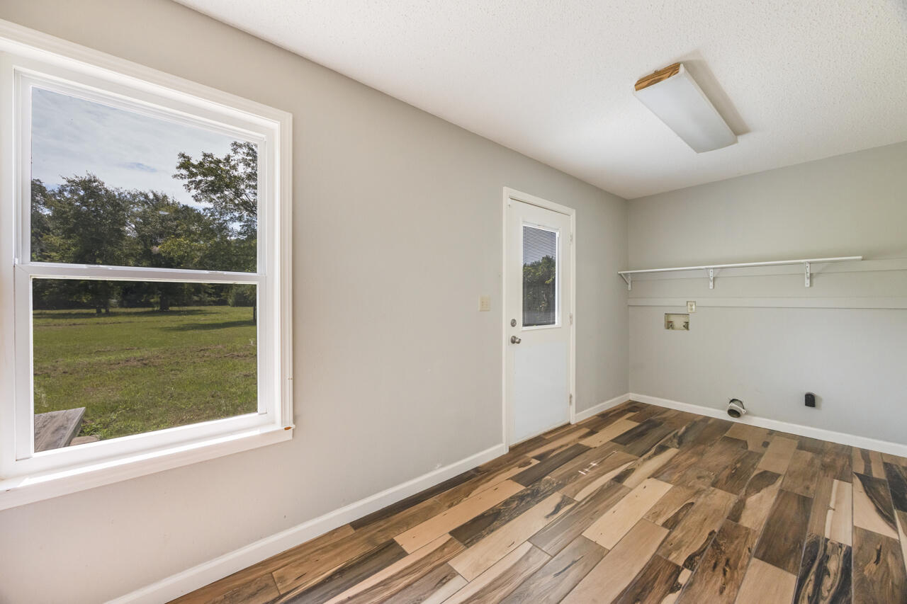 5811 Monroe Street Baker FL 32531