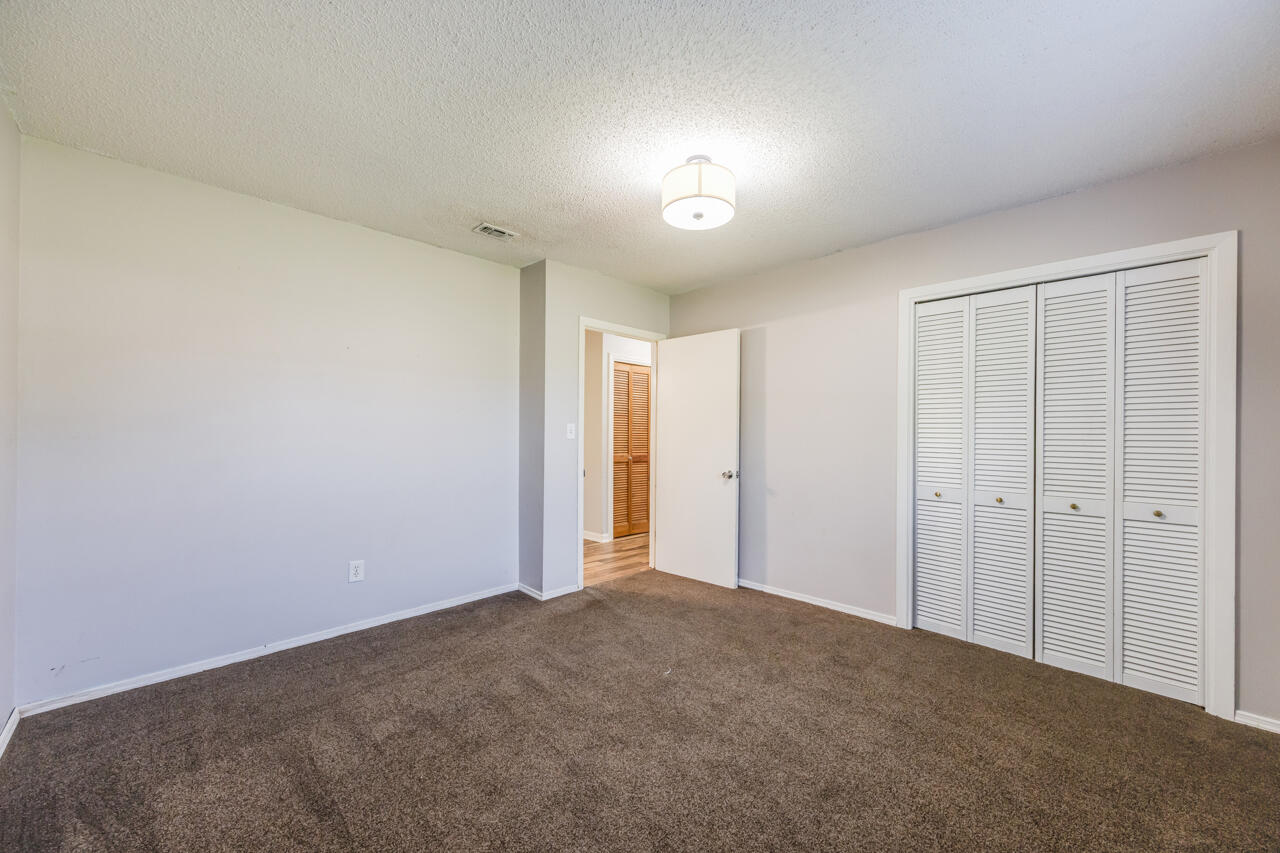 5811 Monroe Street Baker FL 32531
