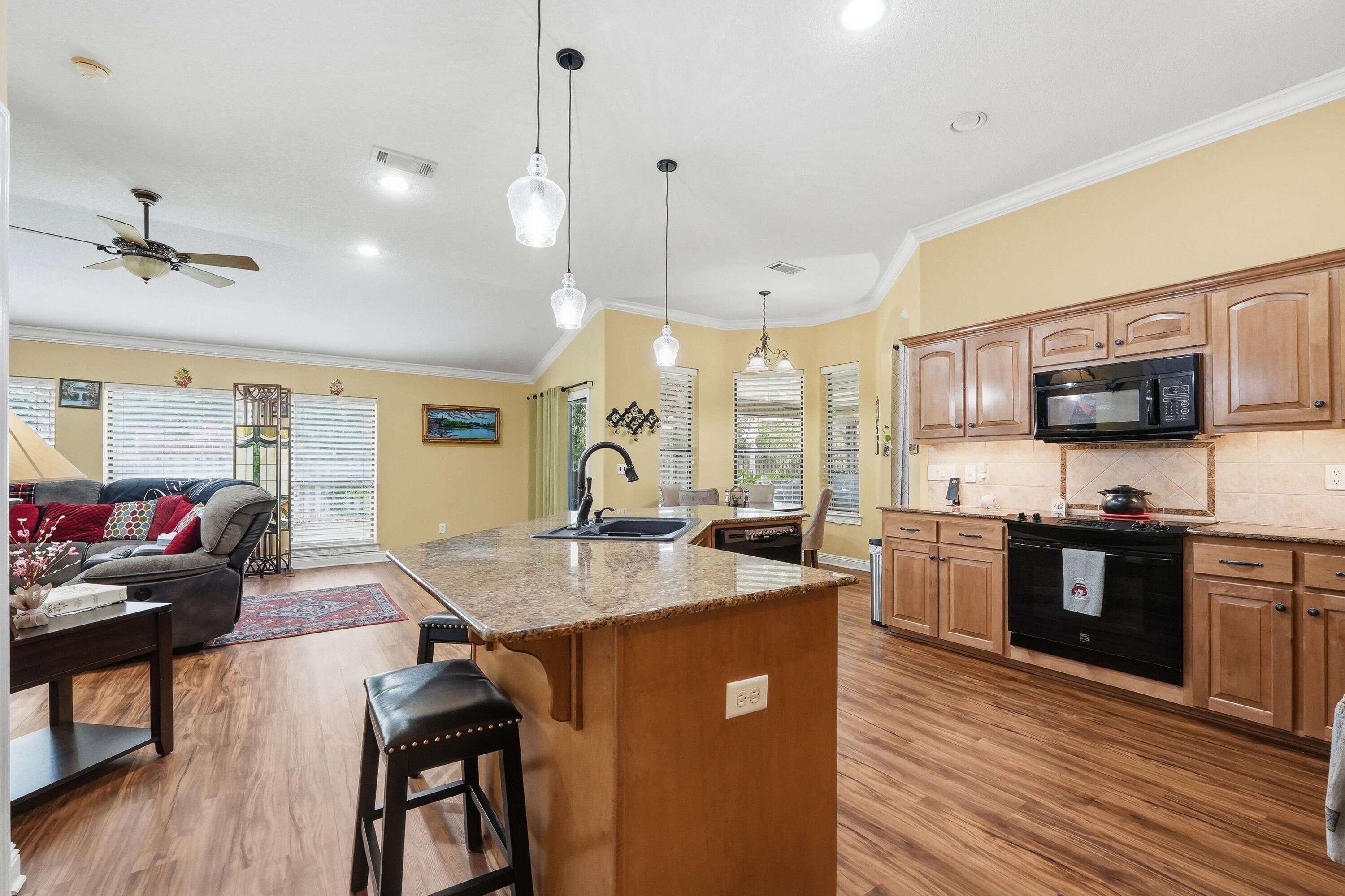 2005 Tampa Boulevard Navarre FL 32566