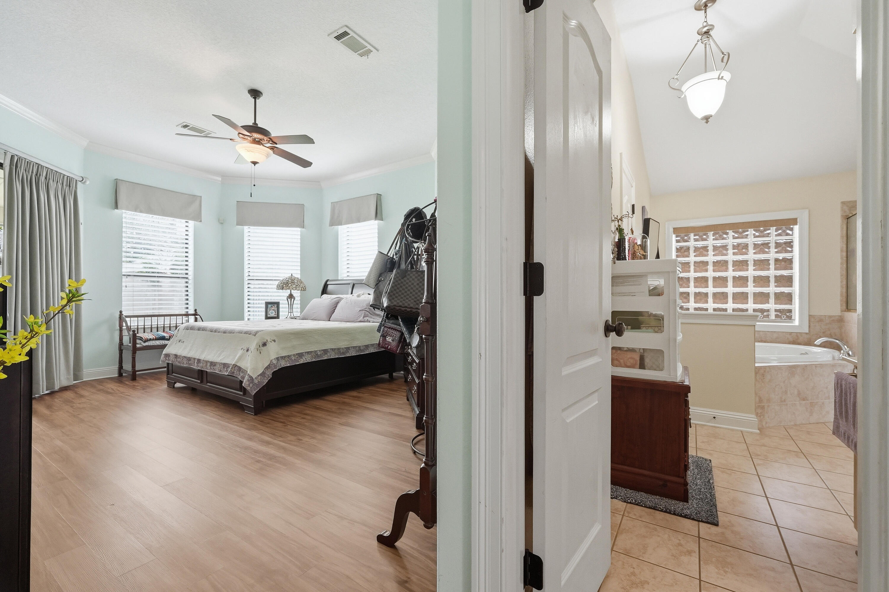 2005 Tampa Boulevard Navarre FL 32566