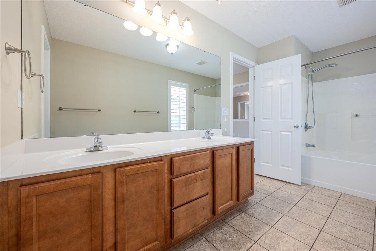 2708 Apple Blossom Court Shalimar FL 32579